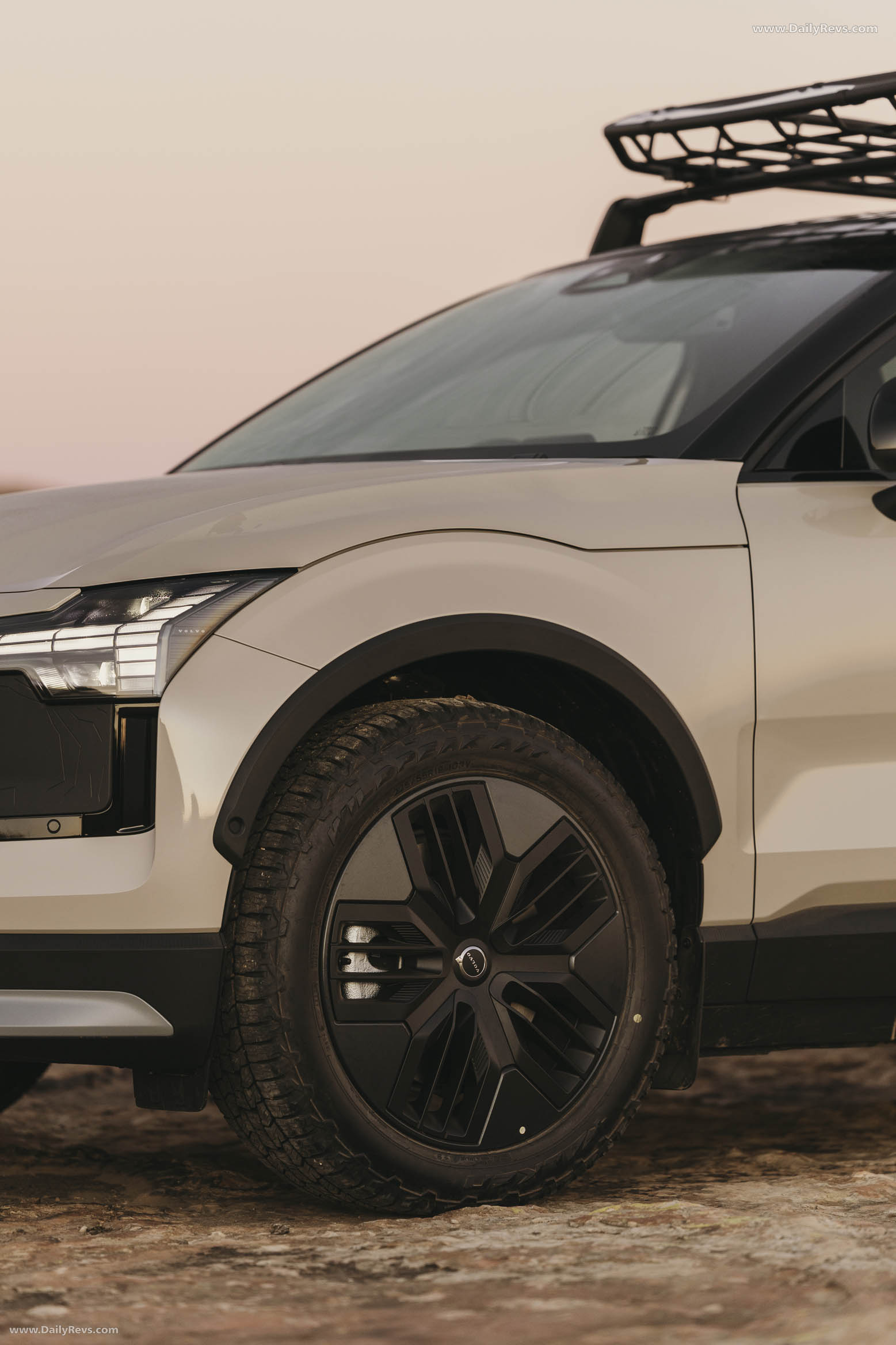 2026 Volvo EX30 Cross Country South African Version Exterior