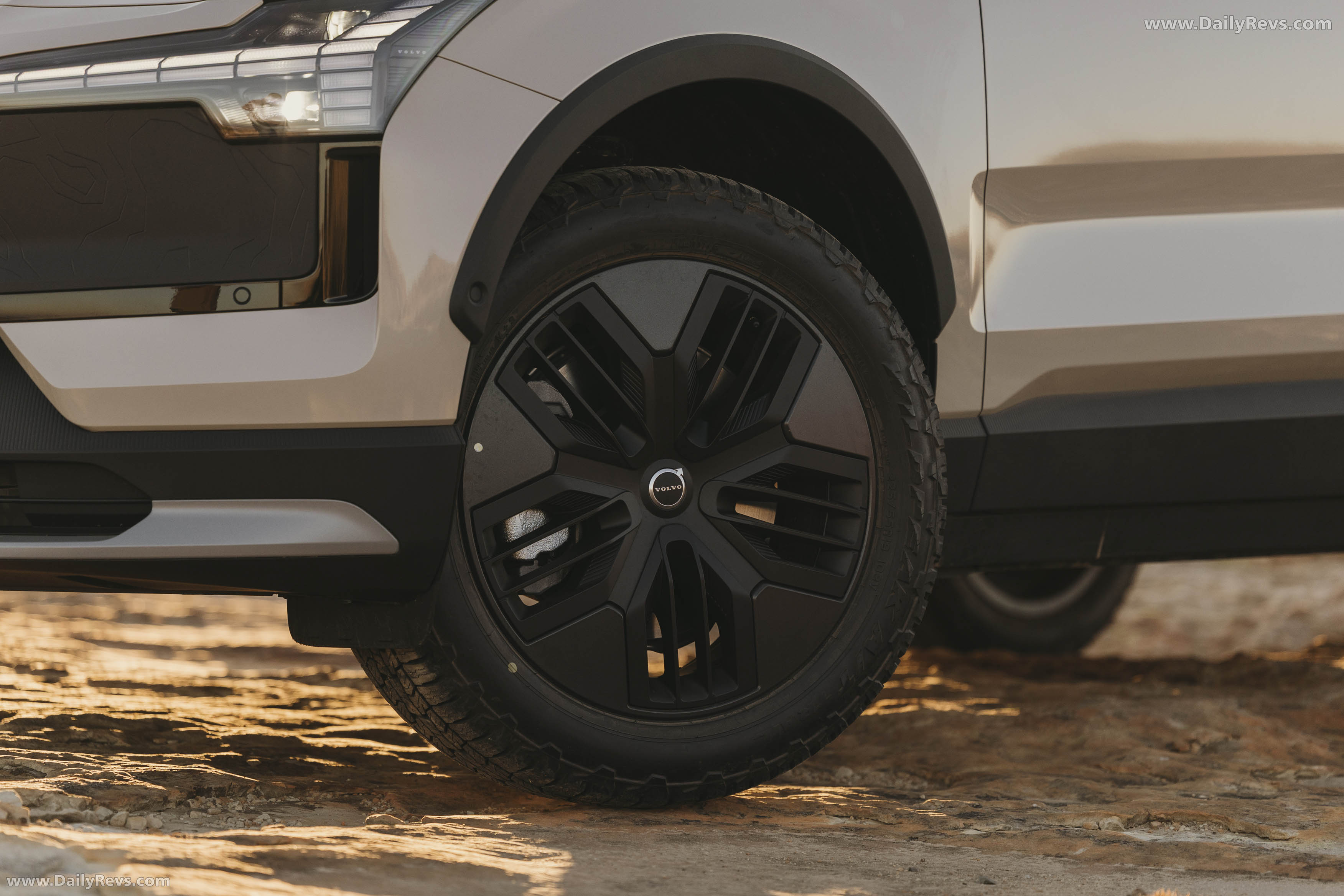 2026 Volvo EX30 Cross Country South African Version Exterior