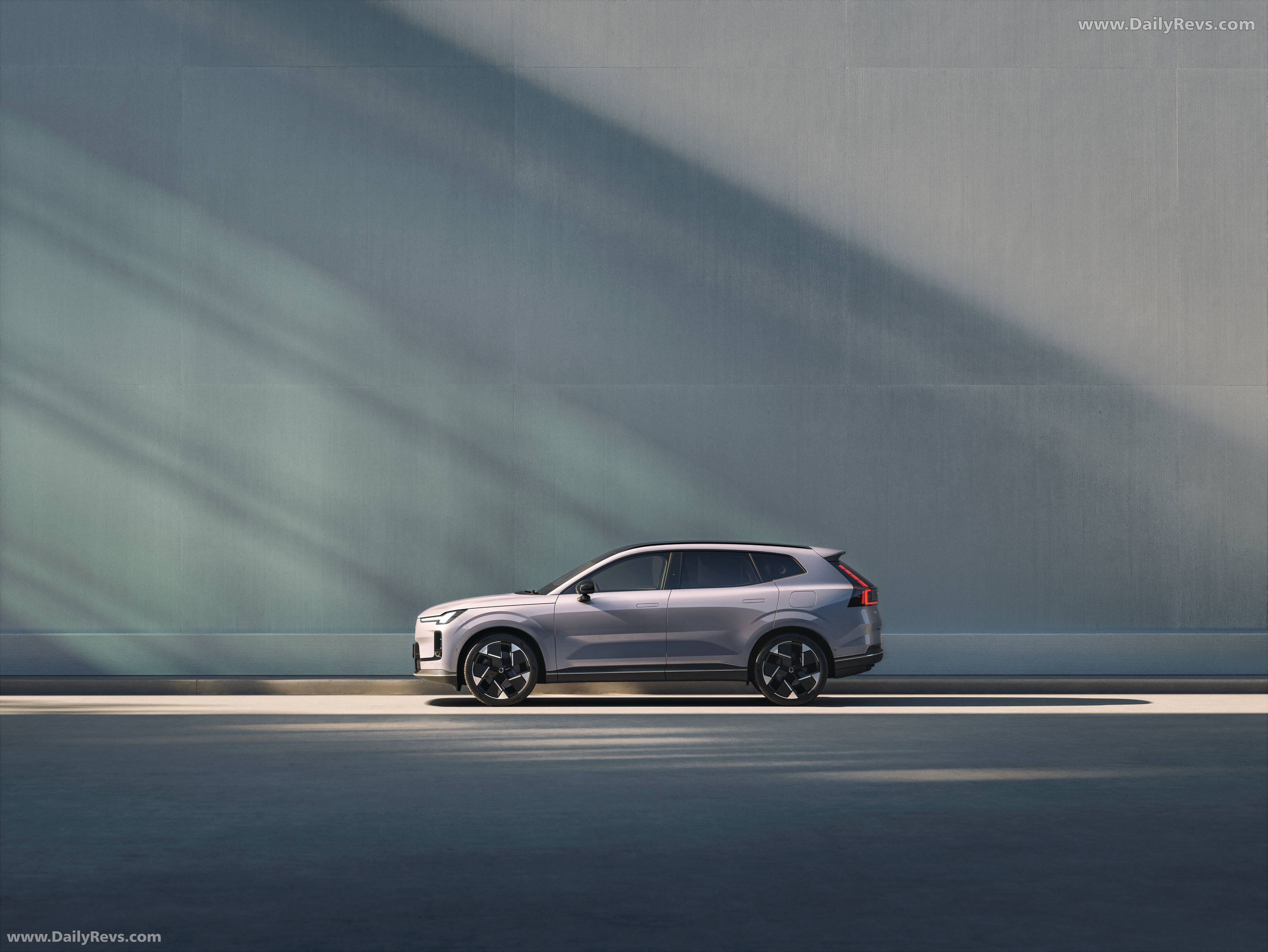 2026 Volvo XC70 Chinese Version Side View