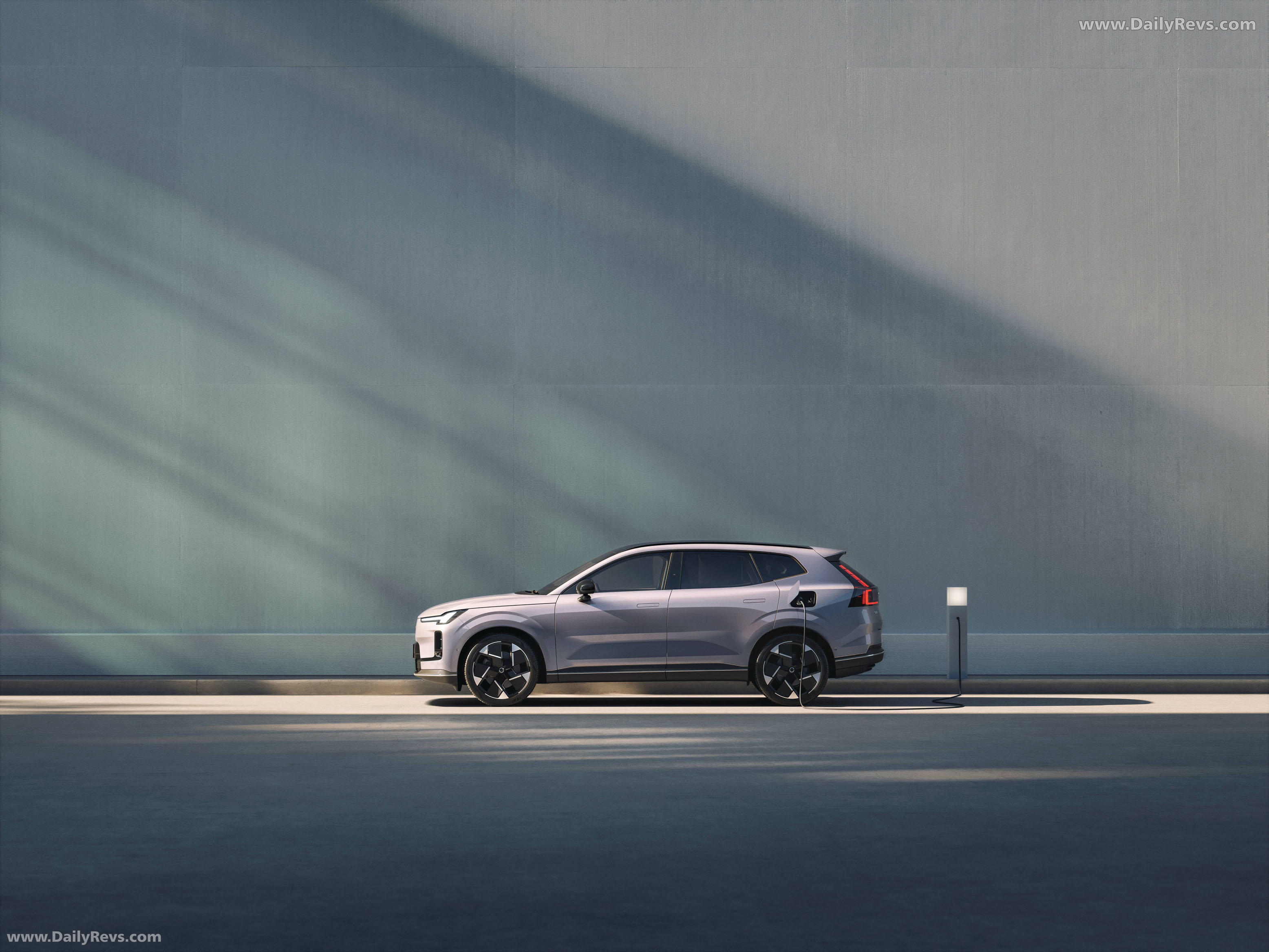 2026 Volvo XC70 Chinese Version Side View