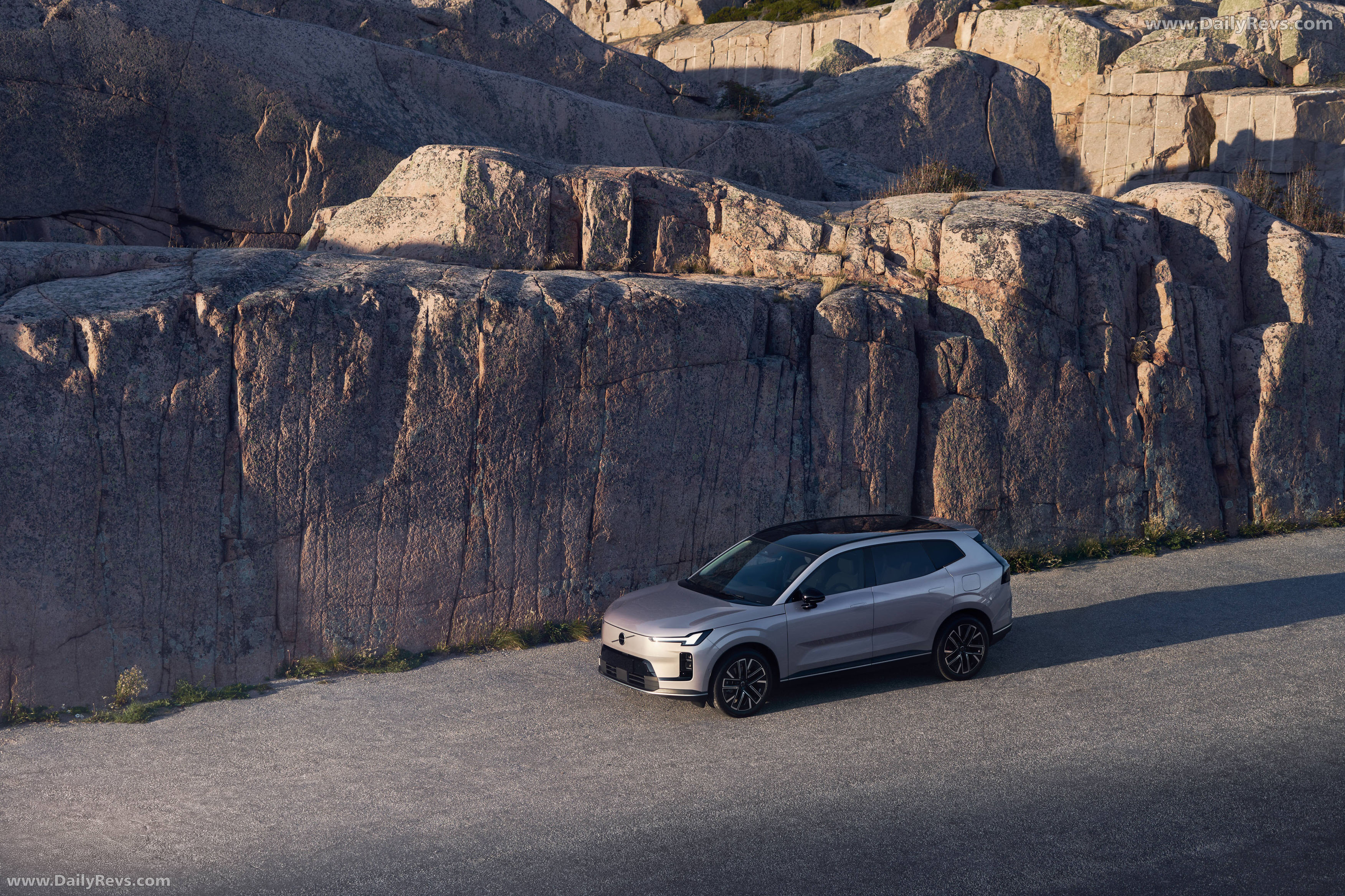 2026 Volvo XC70 Chinese Version Top View