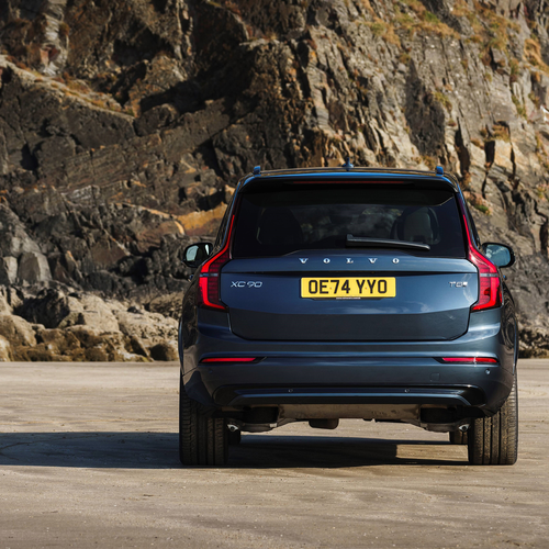 2025 Volvo XC90 T8 Ultra Rear View