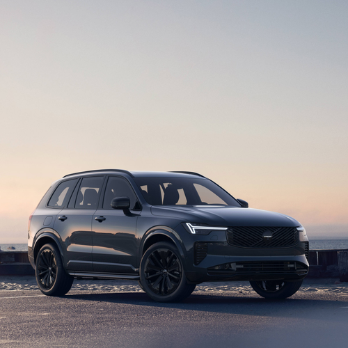 2025 Volvo XC90 Black Edition Front View