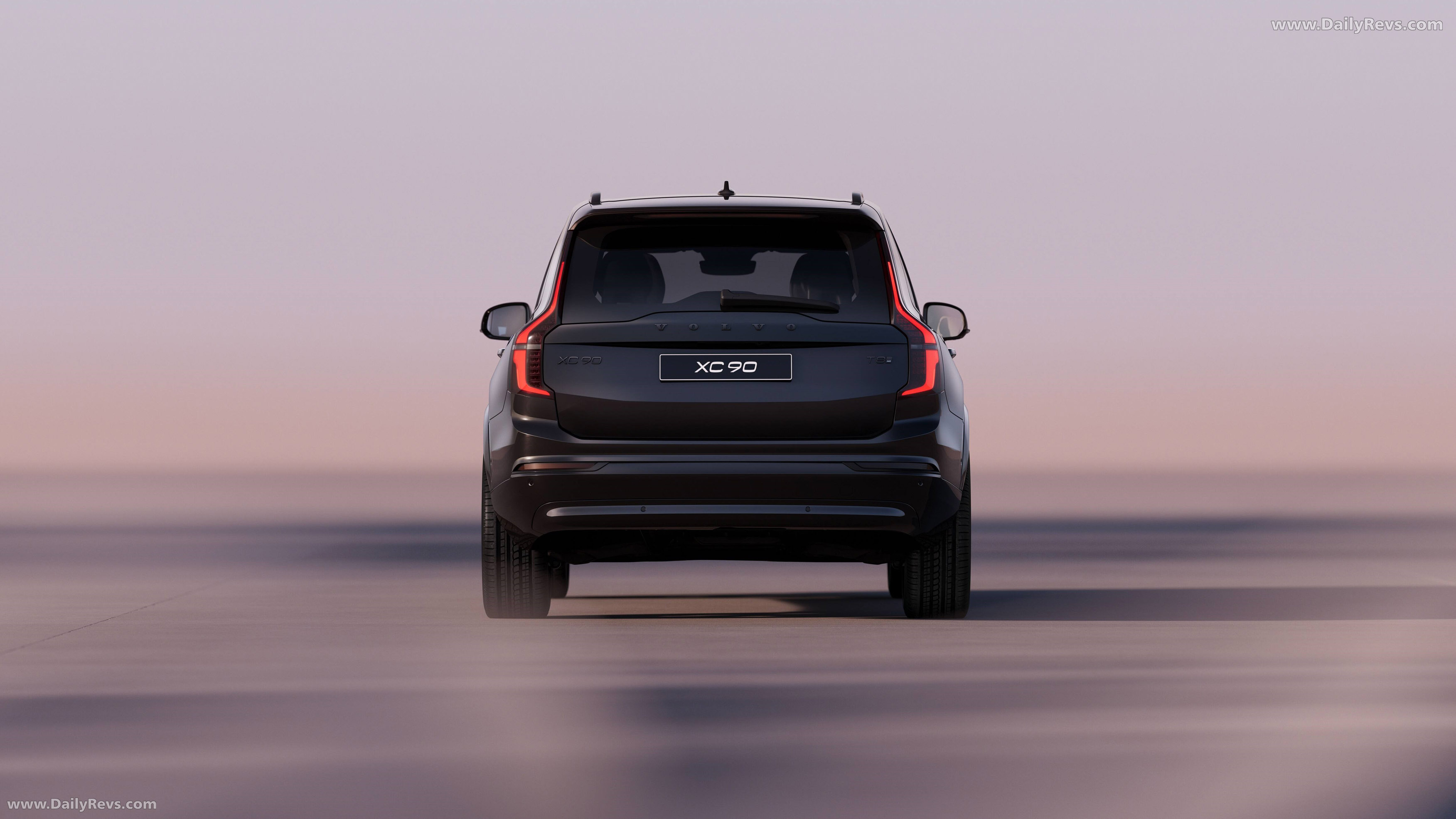 2025 Volvo XC90 Black Edition Rear View