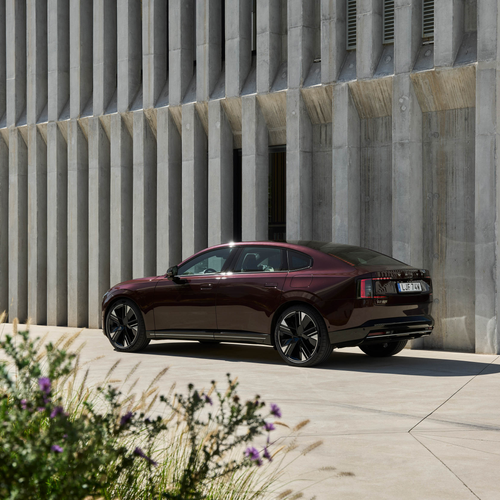 2026 Volvo ES90 Mulberry Red Rear View