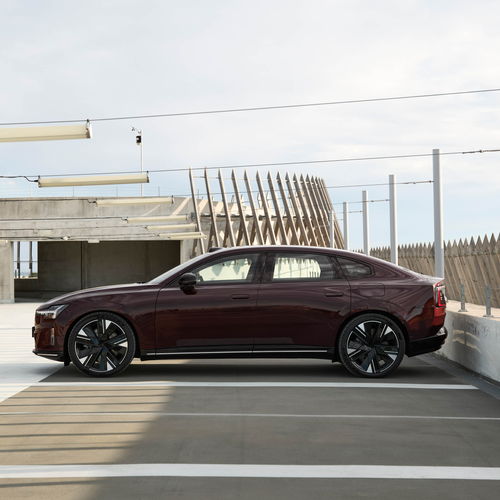 2026 Volvo ES90 Mulberry Red Side View