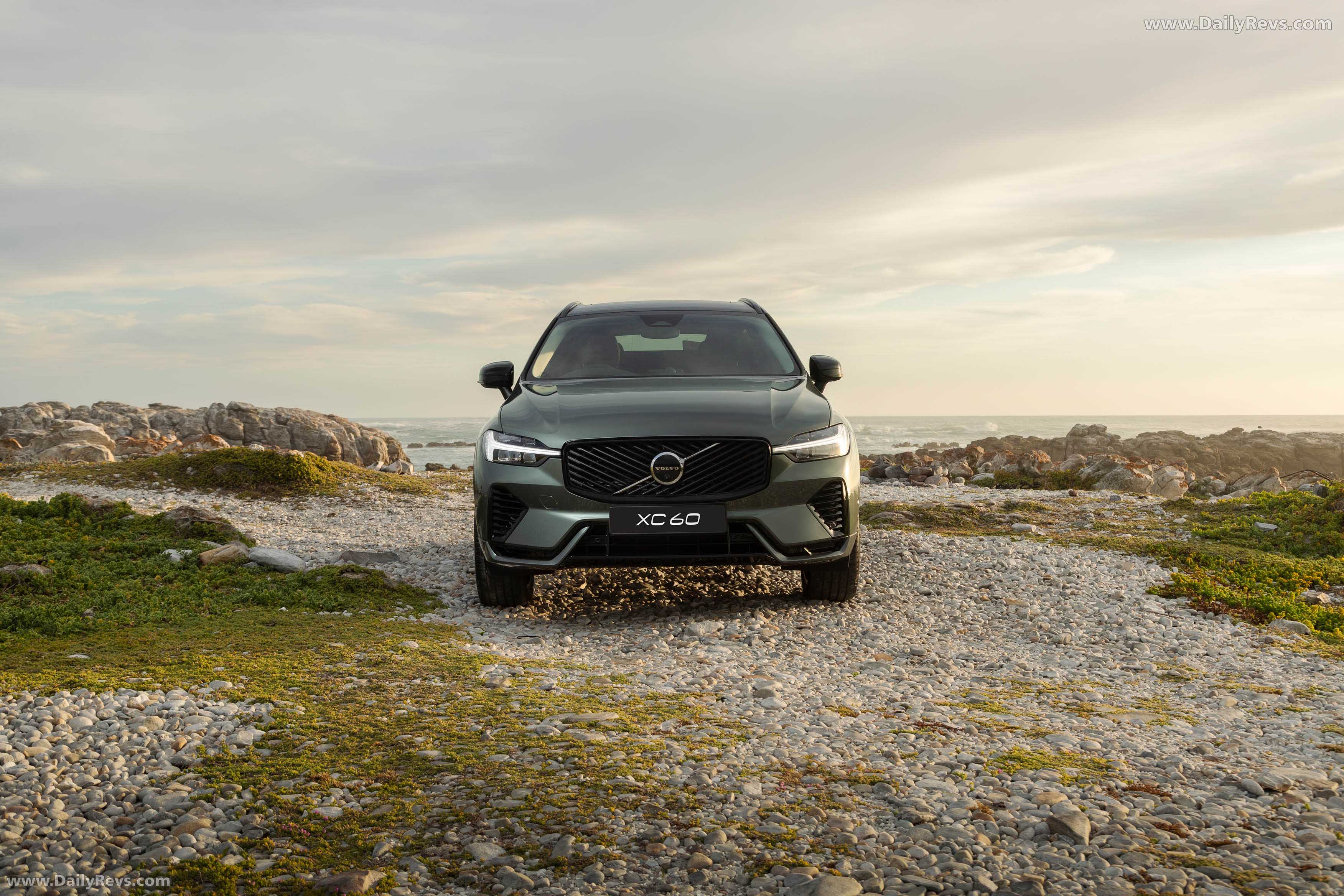 2026 Volvo XC60 South African Version Front View
