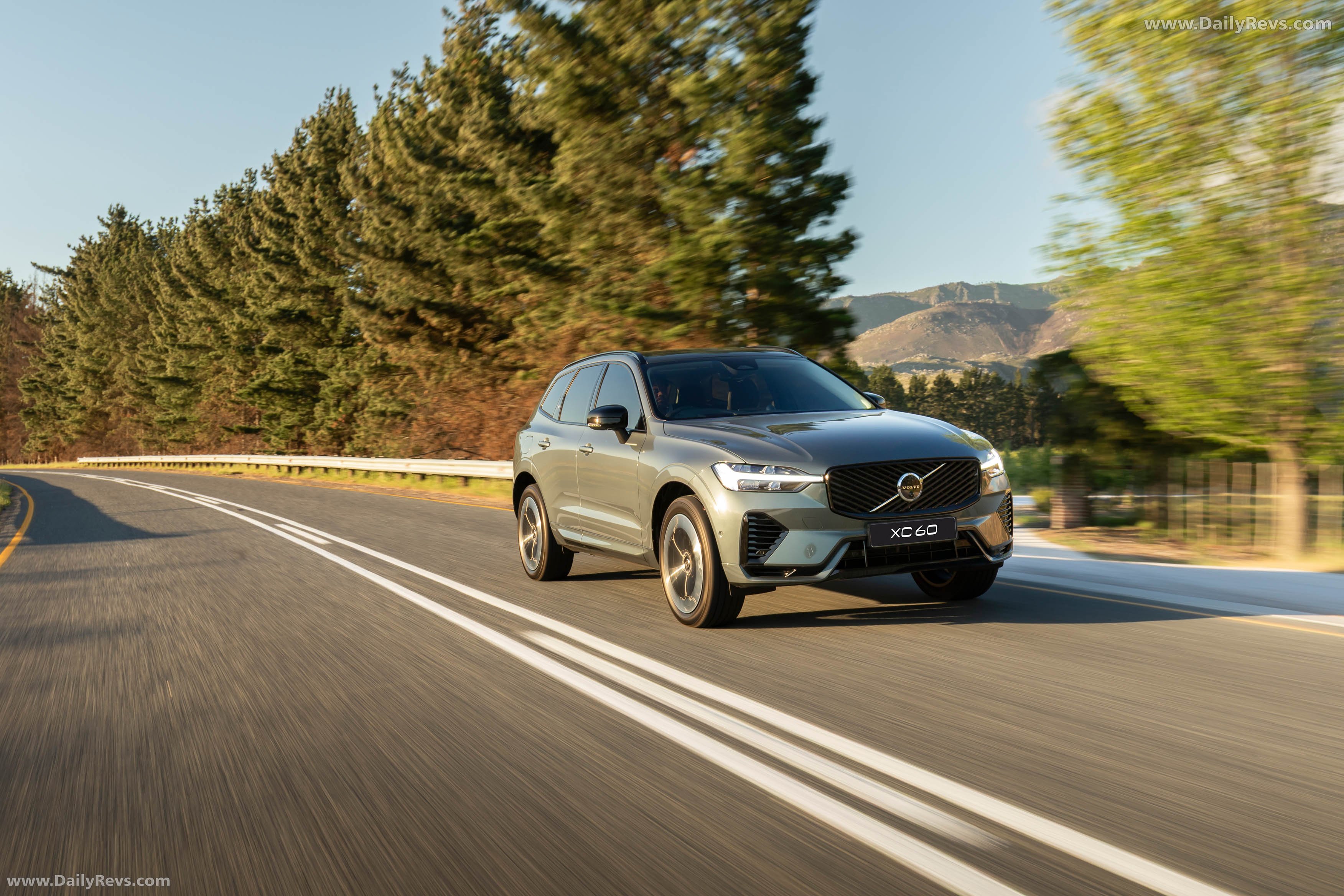 2026 Volvo XC60 South African Version Front View