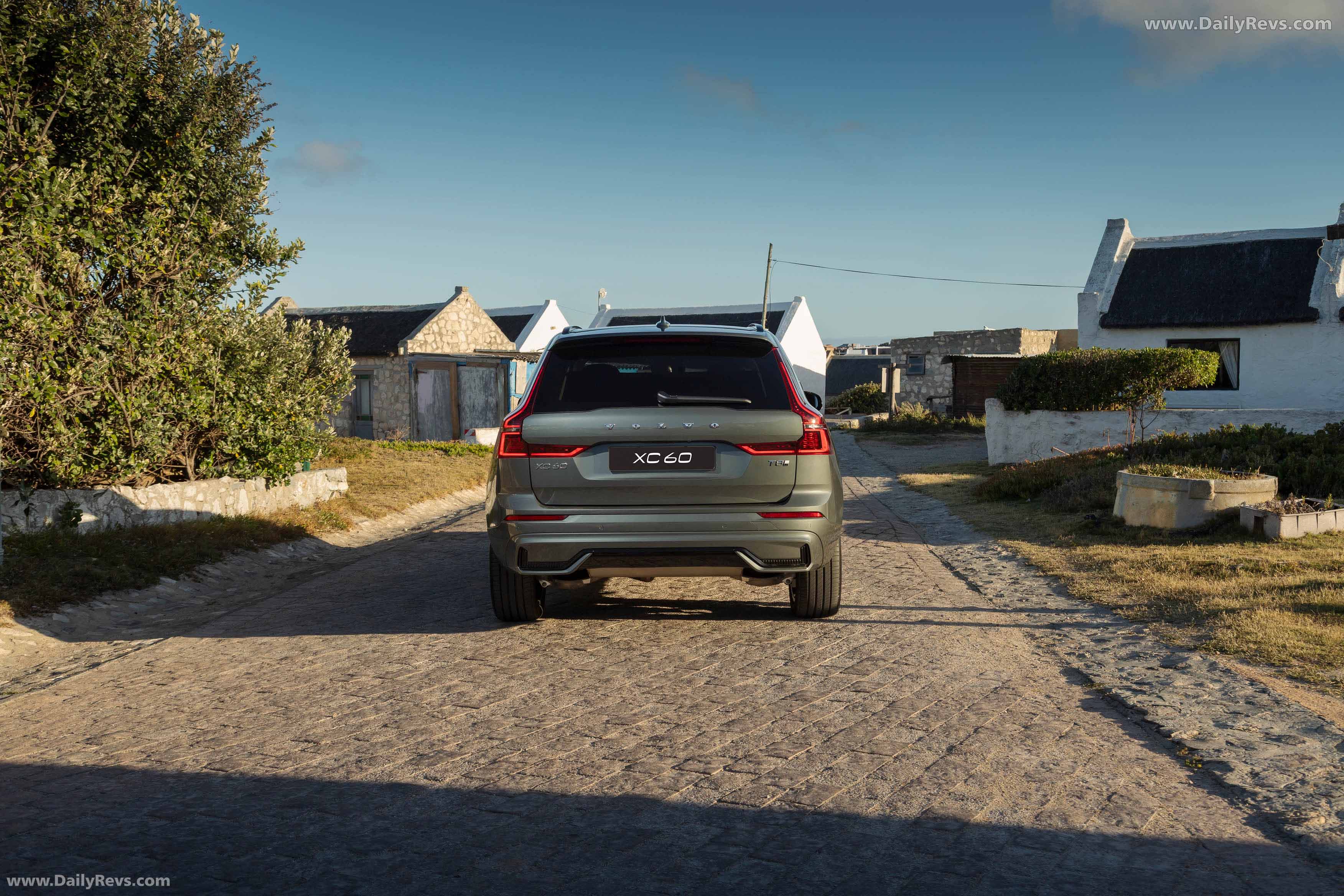 2026 Volvo XC60 South African Version Rear View