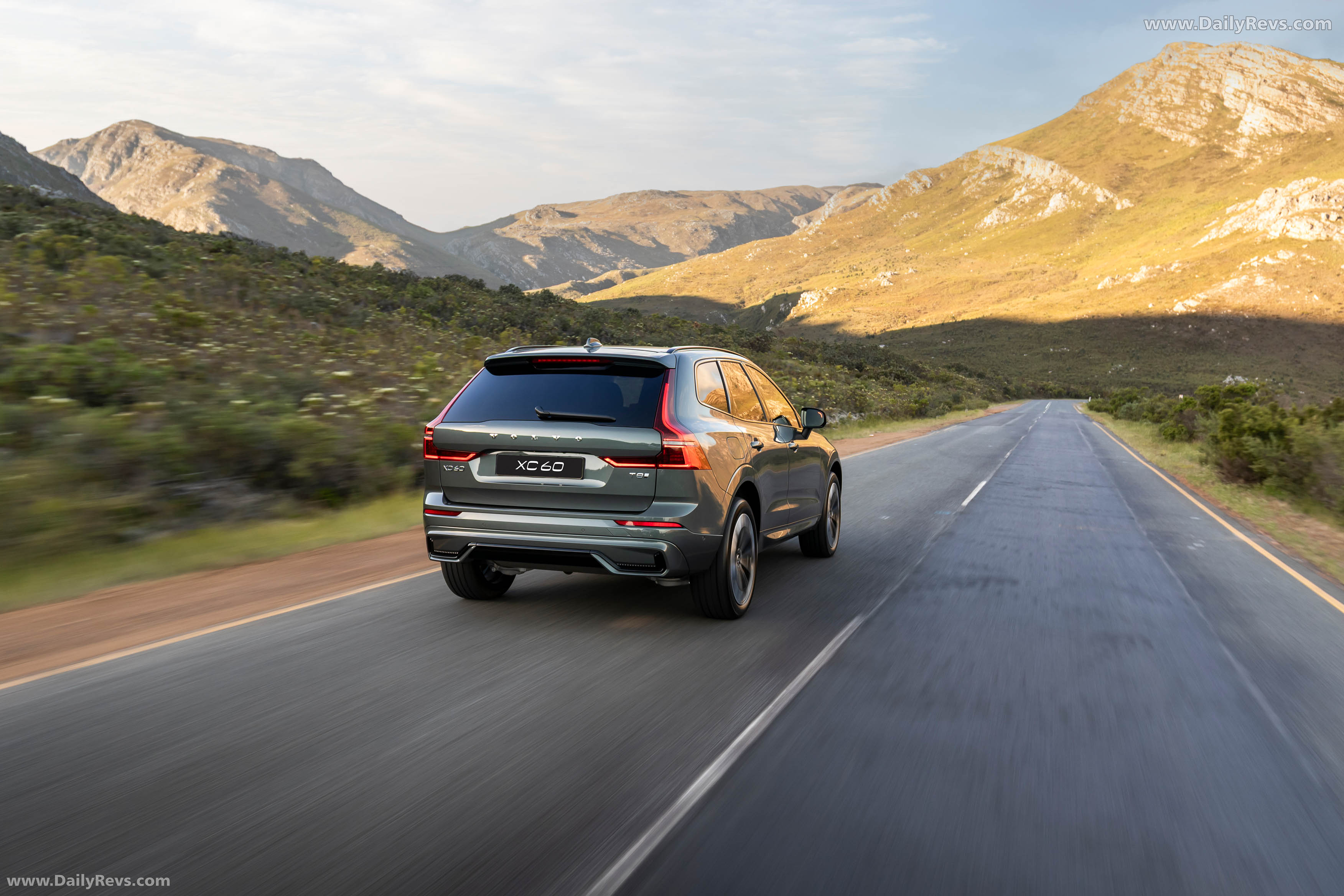 2026 Volvo XC60 South African Version Rear View