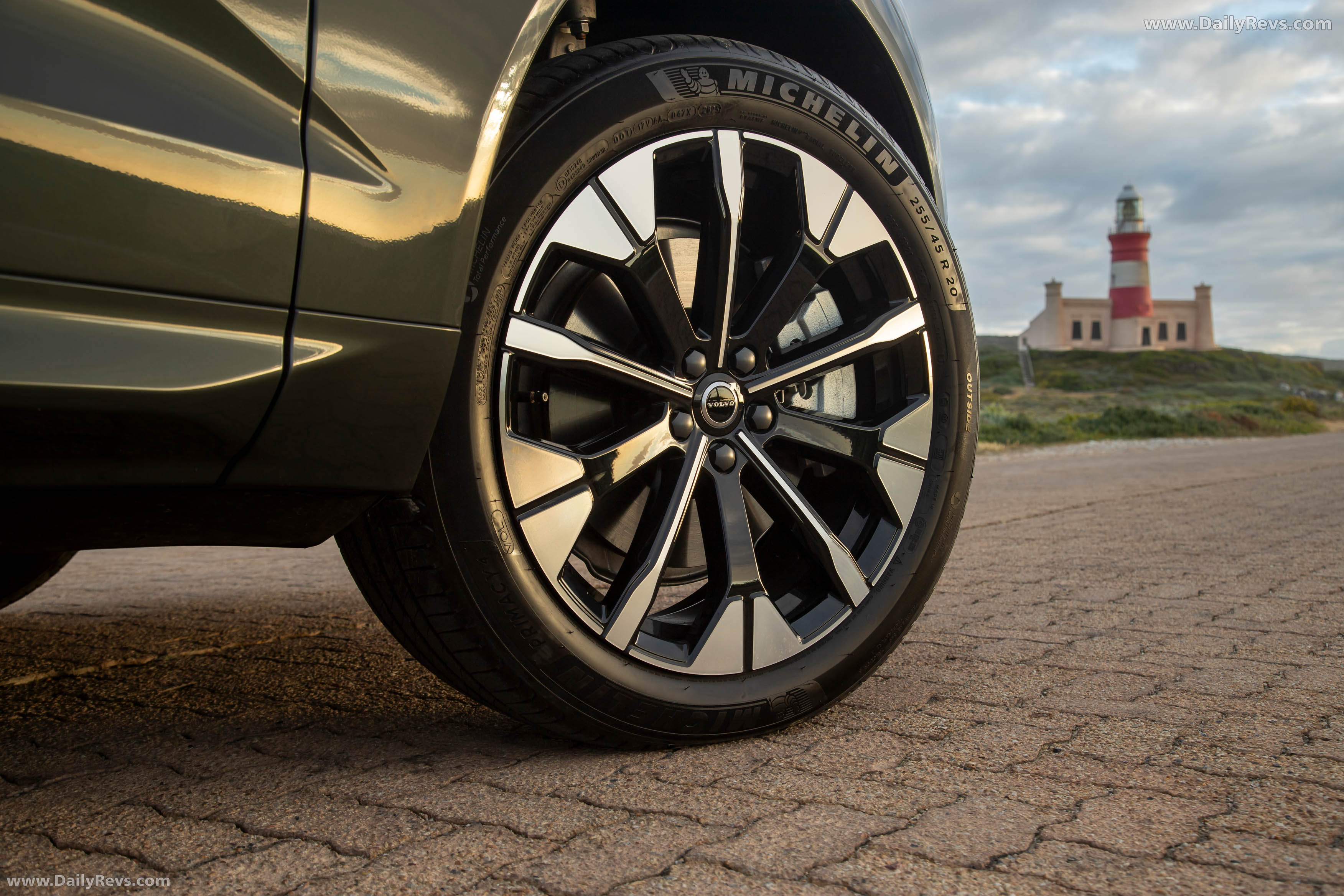 2026 Volvo XC60 South African Version Exterior