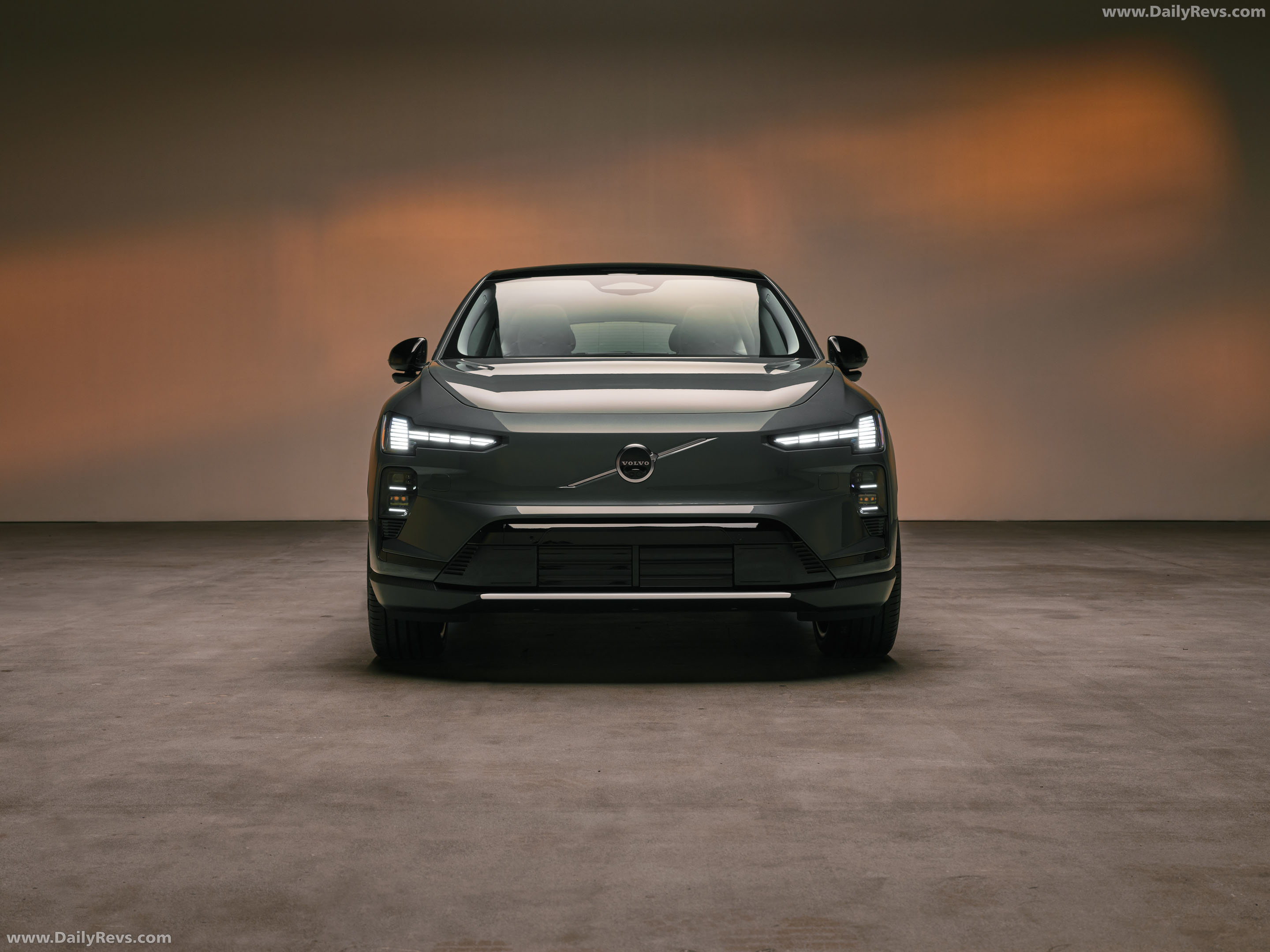 2027 Volvo EX60 Front View