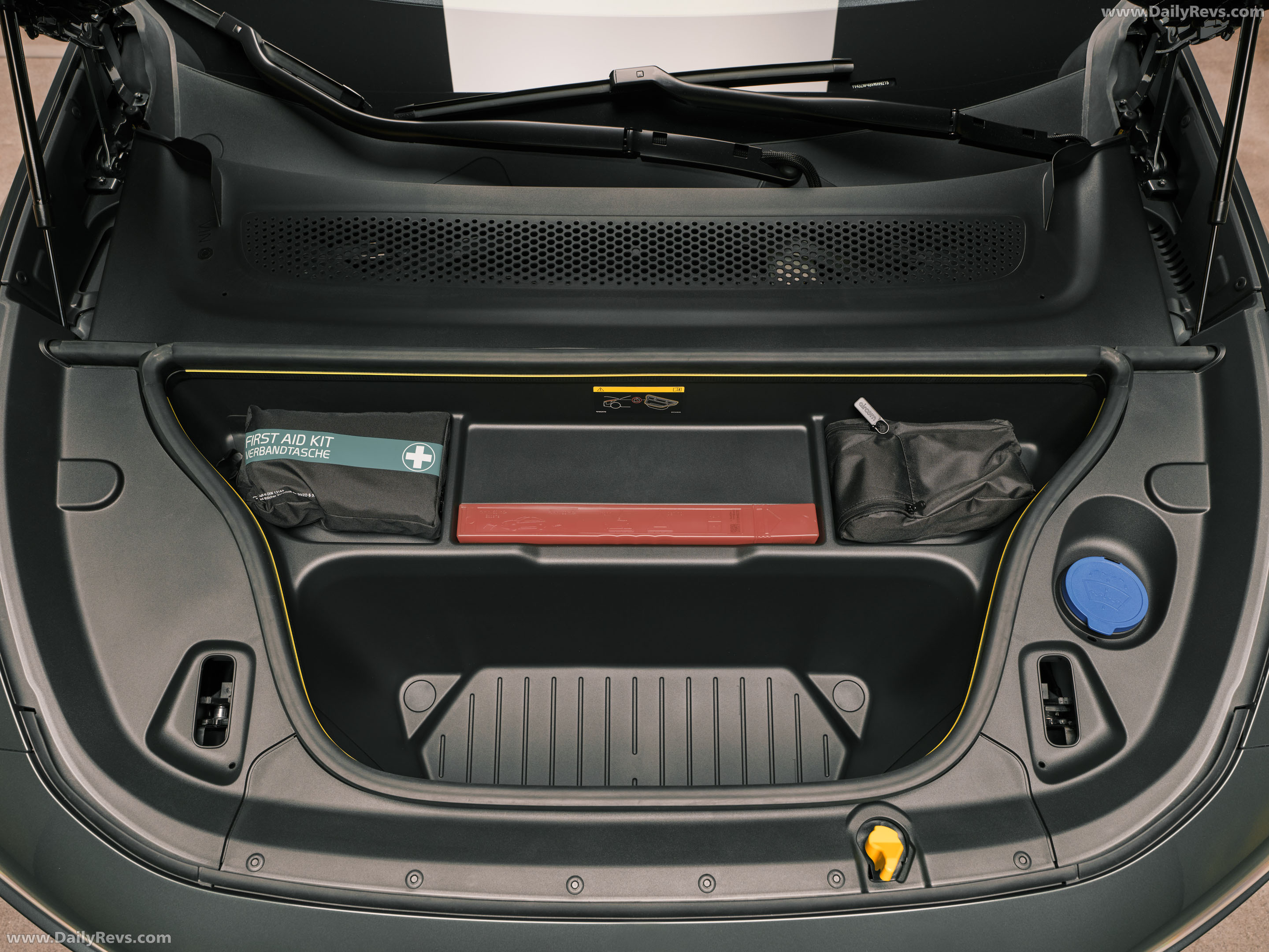2027 Volvo EX60 Interior