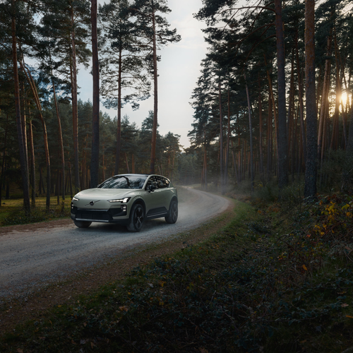 2027 Volvo EX60 Cross Country Front View
