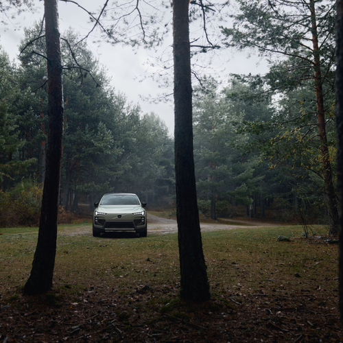 2027 Volvo EX60 Cross Country Front View