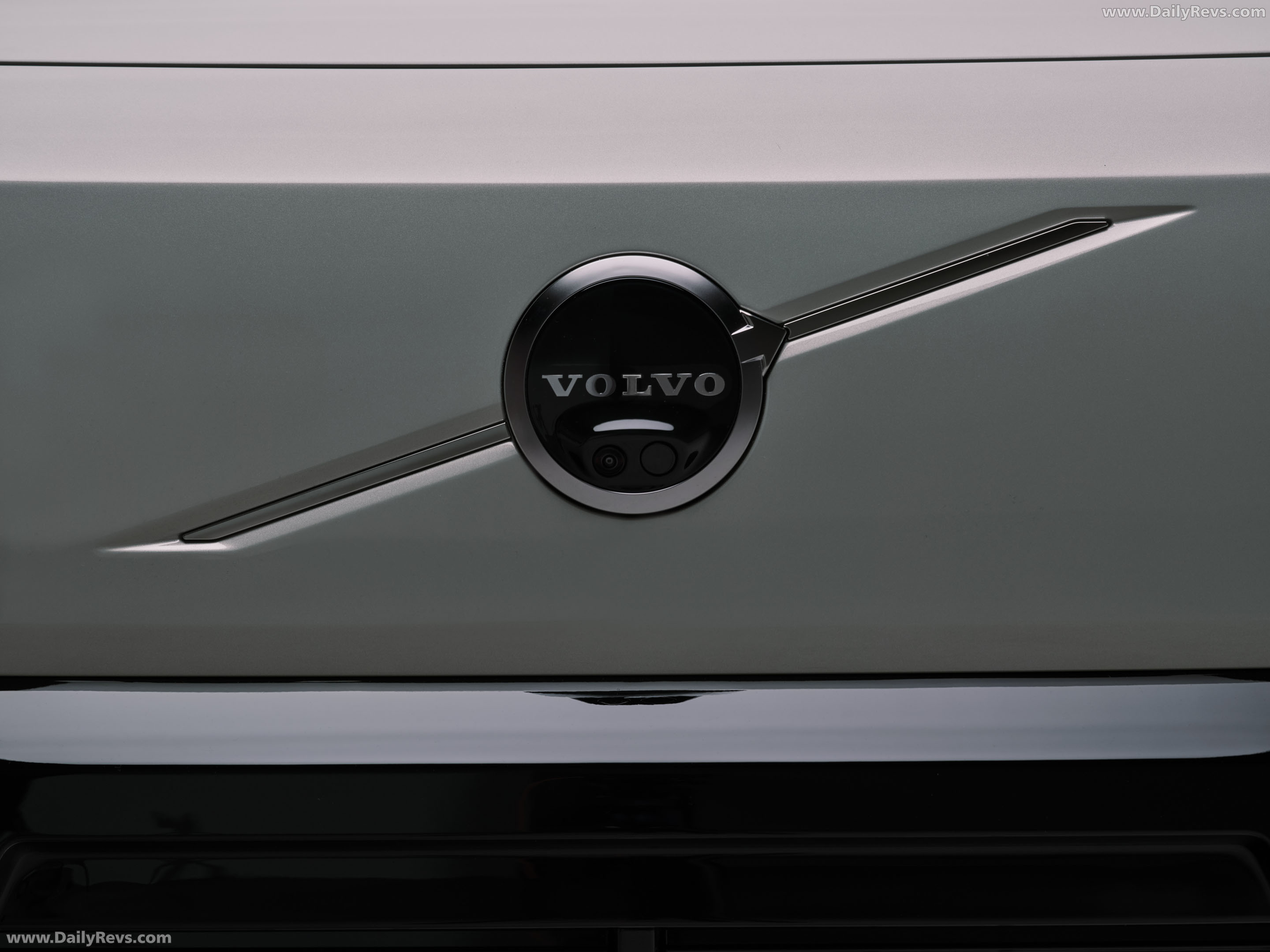 2027 Volvo EX60 Cross Country Exterior