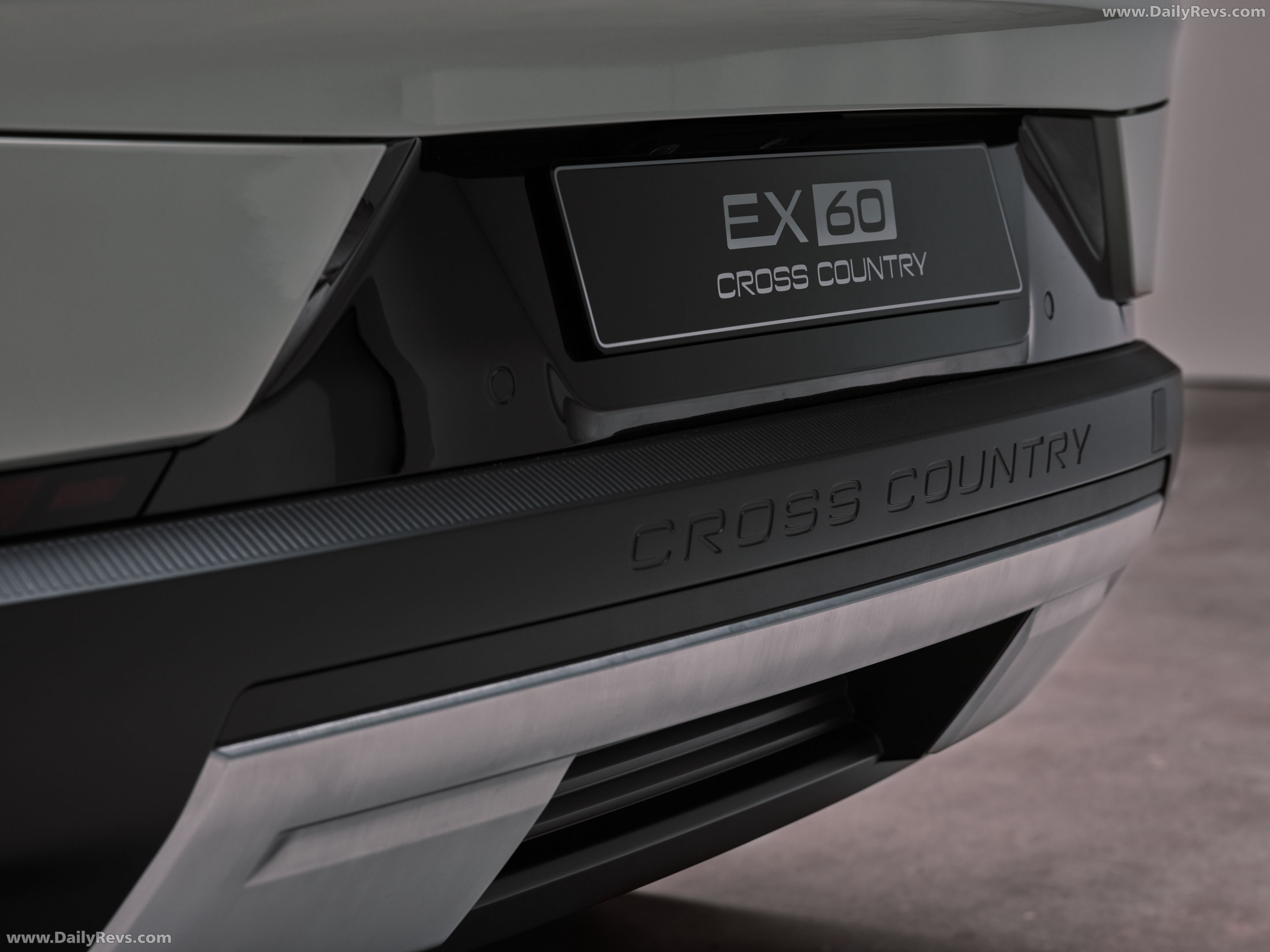 2027 Volvo EX60 Cross Country Exterior