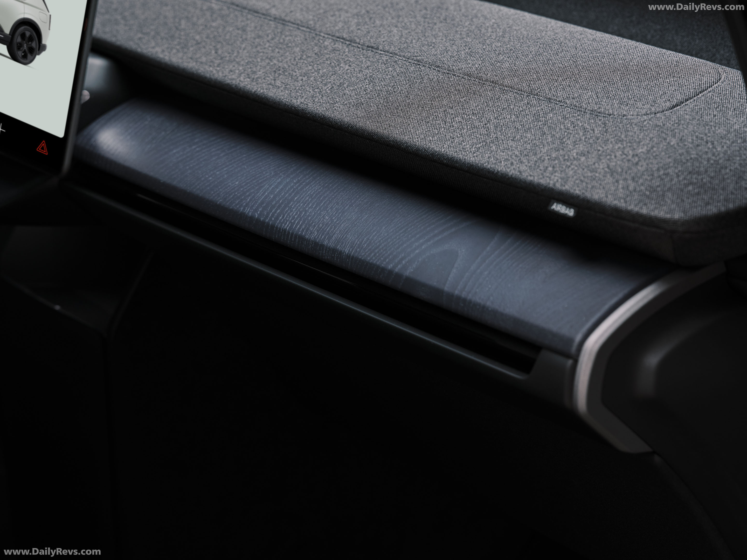 2027 Volvo EX60 Cross Country Interior