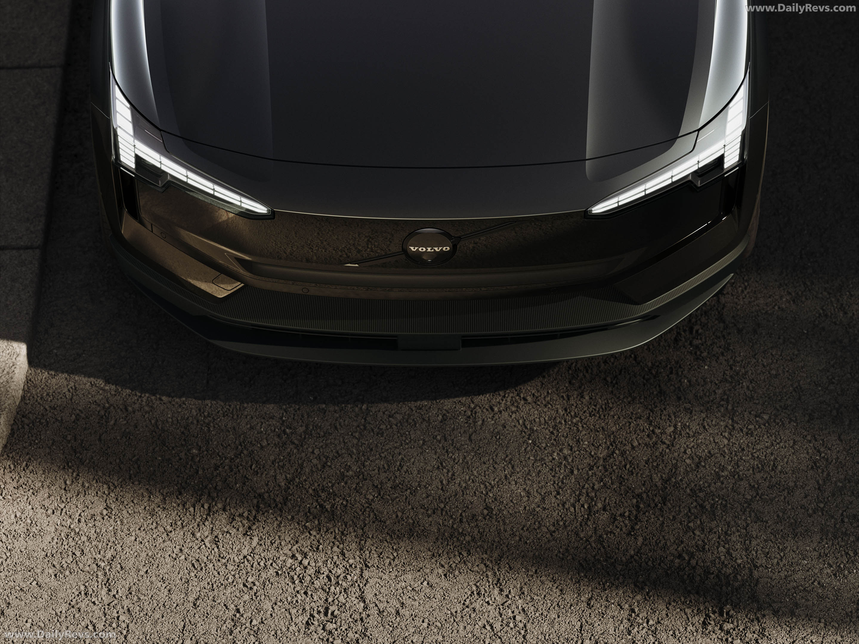 2026 Volvo EX30 Black Edition Exterior