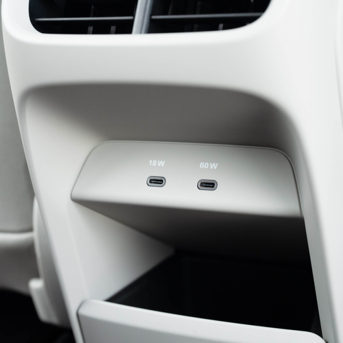 2027 Volvo EX60 UK Version Interior