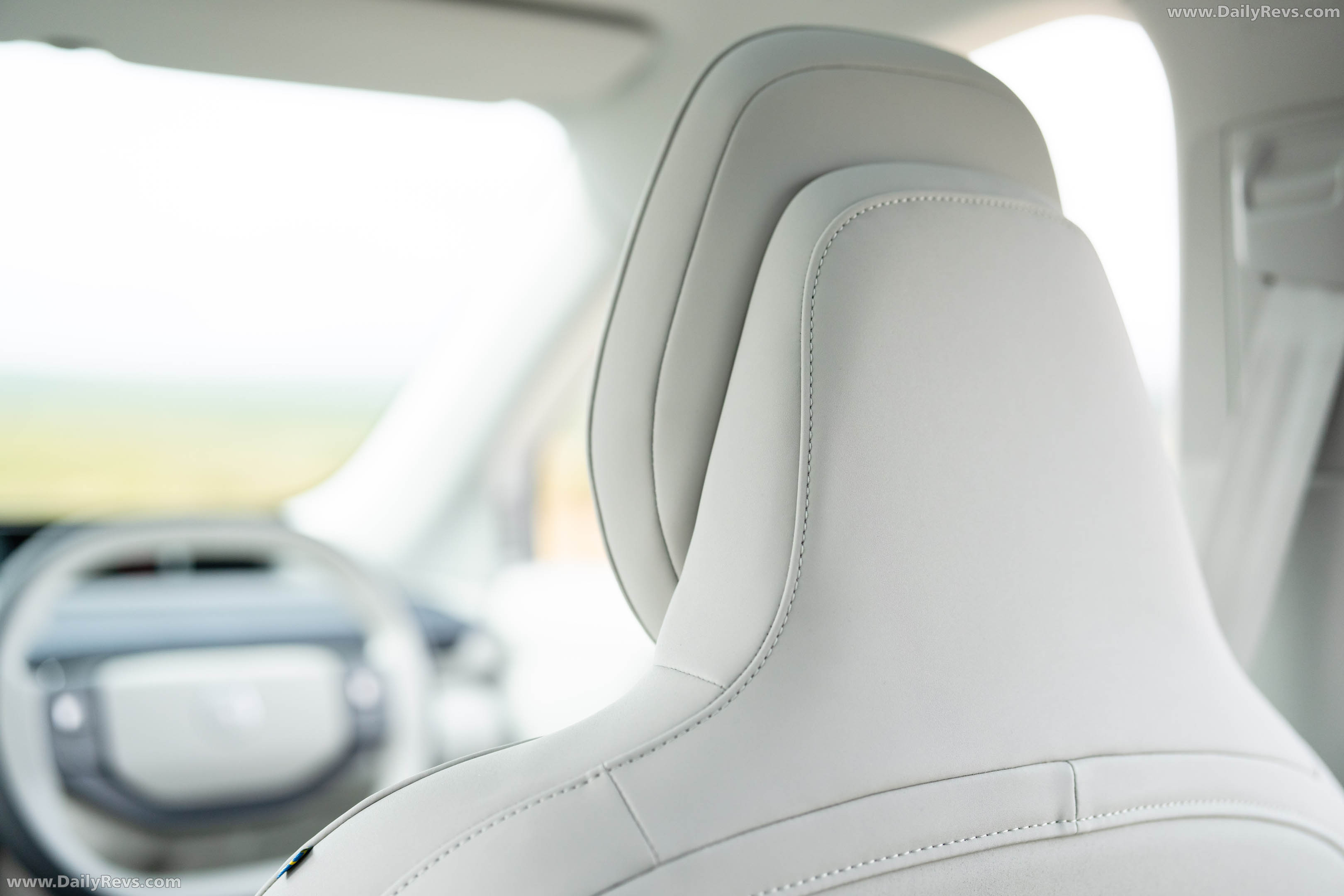 2027 Volvo EX60 UK Version Interior