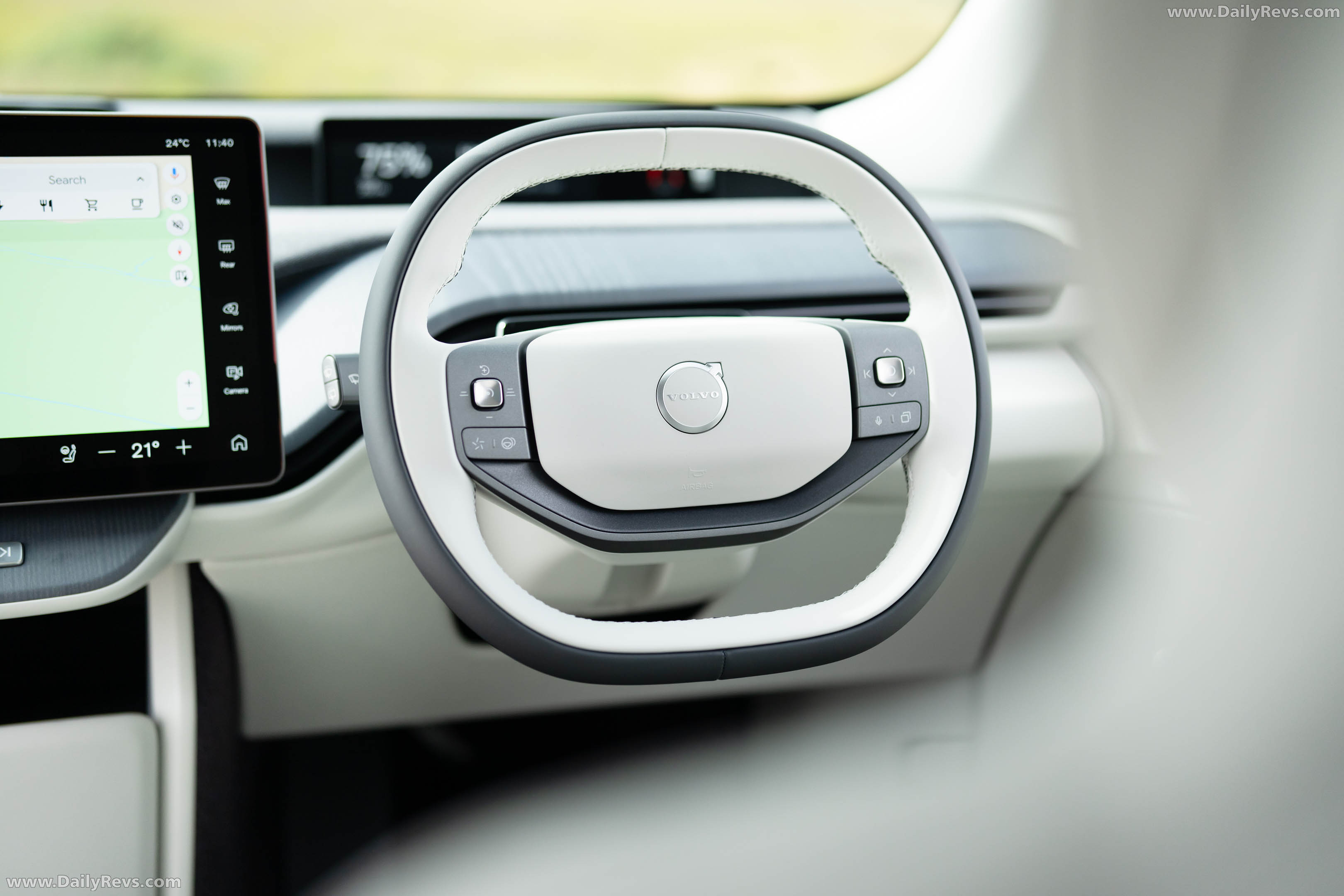 2027 Volvo EX60 UK Version Interior
