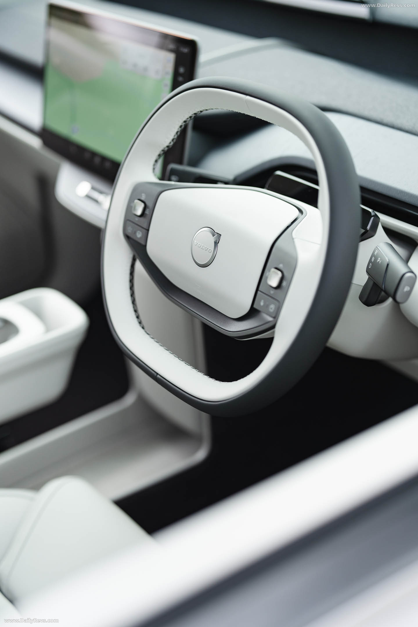 2027 Volvo EX60 UK Version Interior