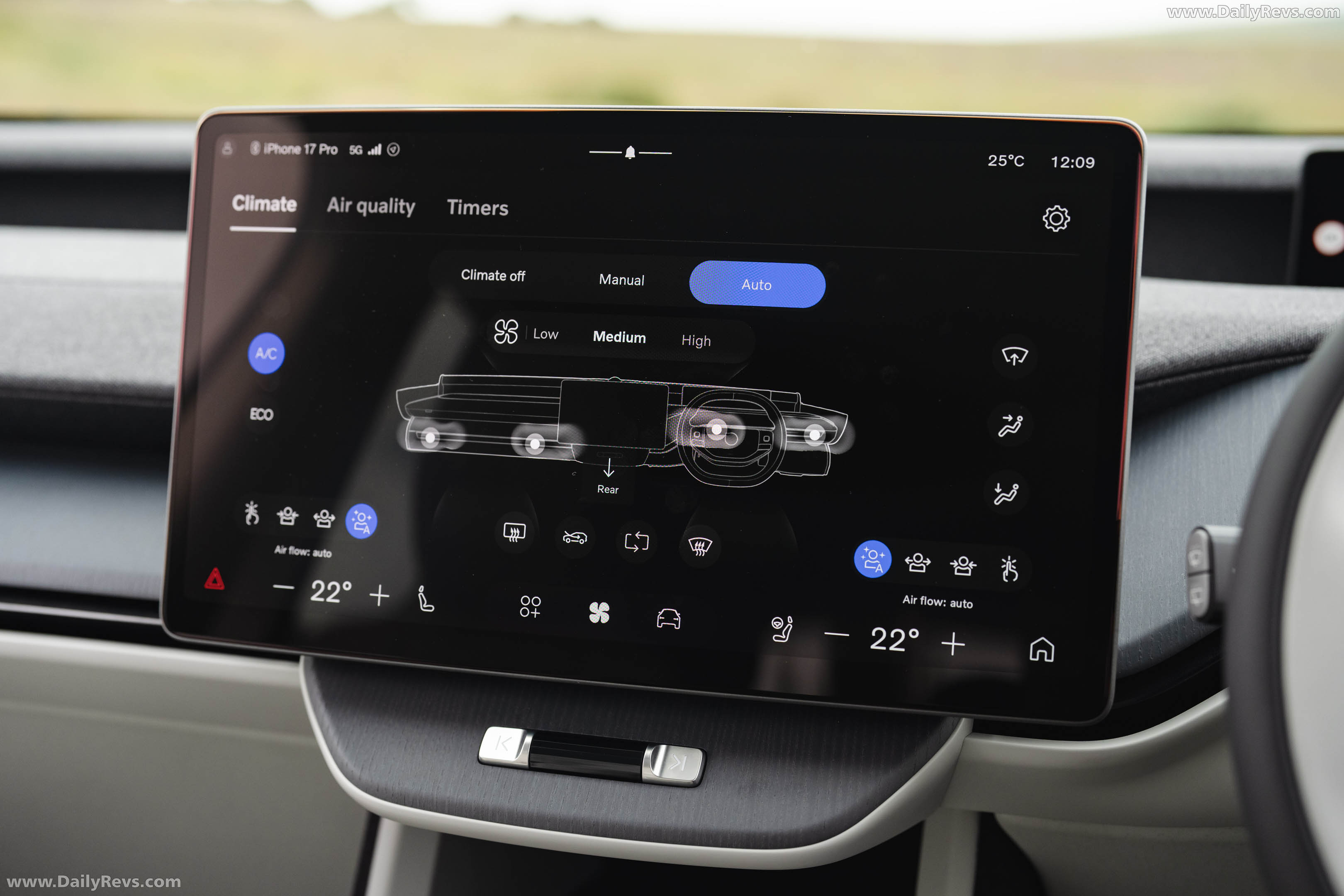 2027 Volvo EX60 UK Version Interior