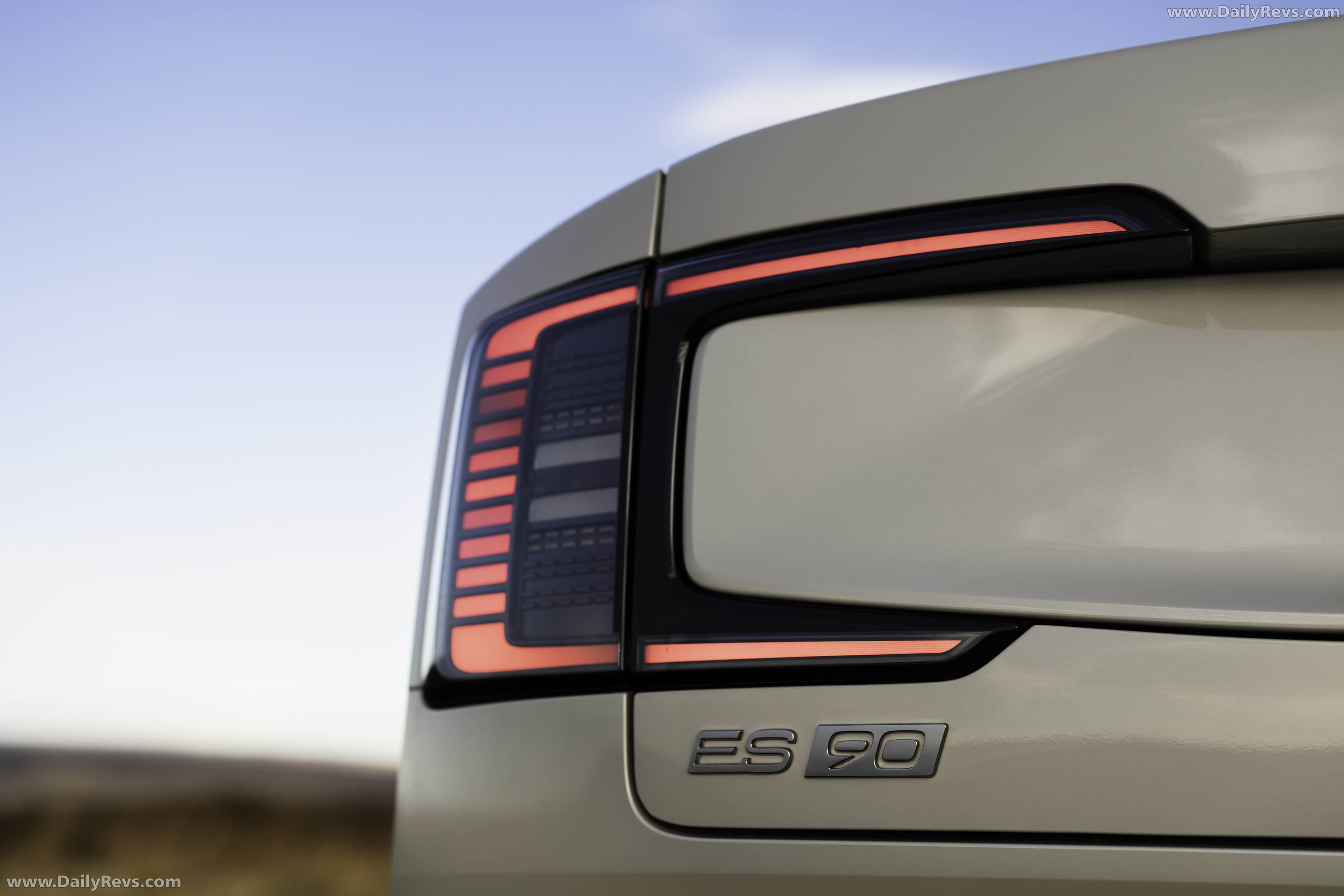 2026 Volvo ES90 UK Version Exterior