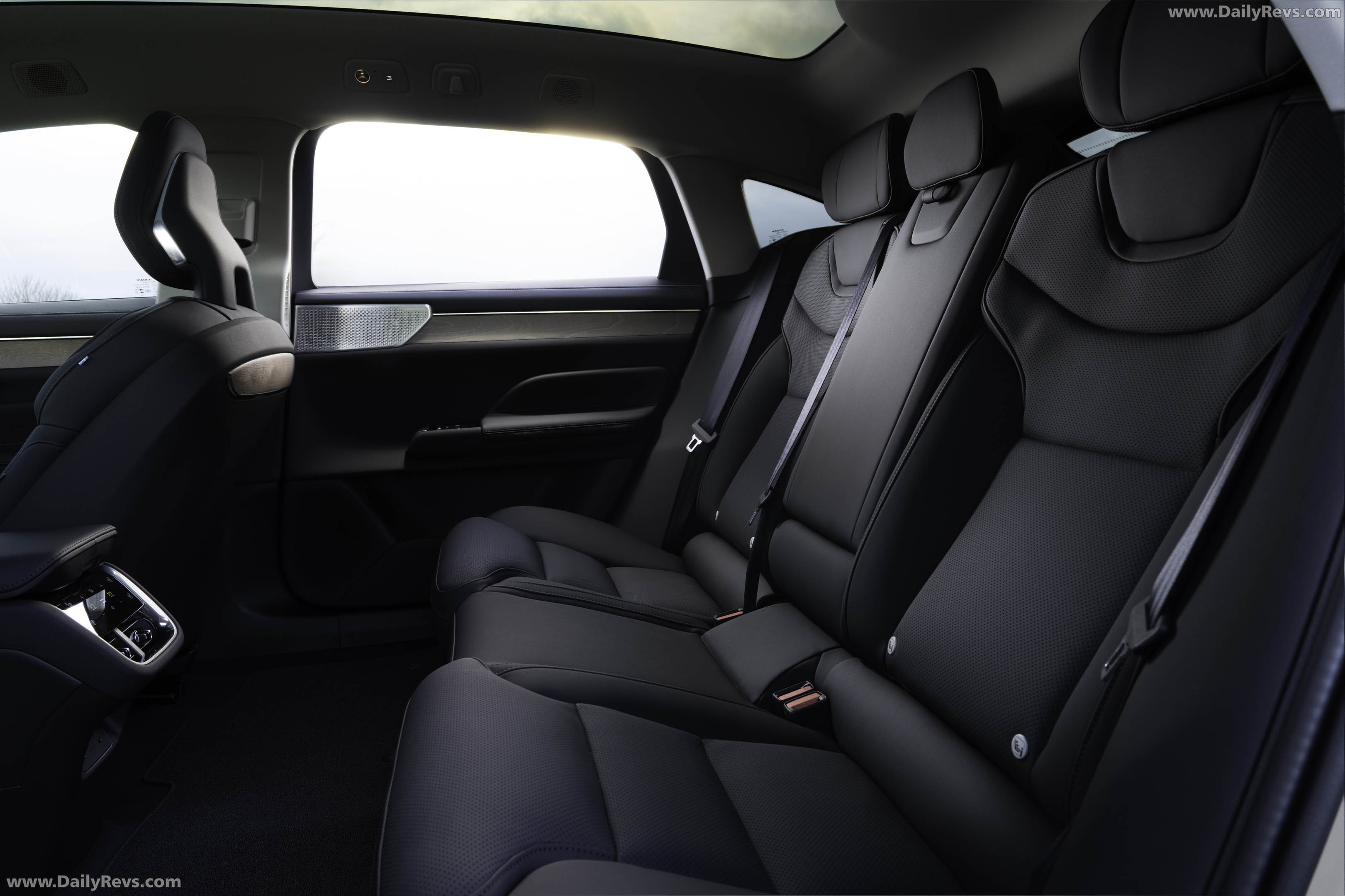 2026 Volvo ES90 UK Version Interior