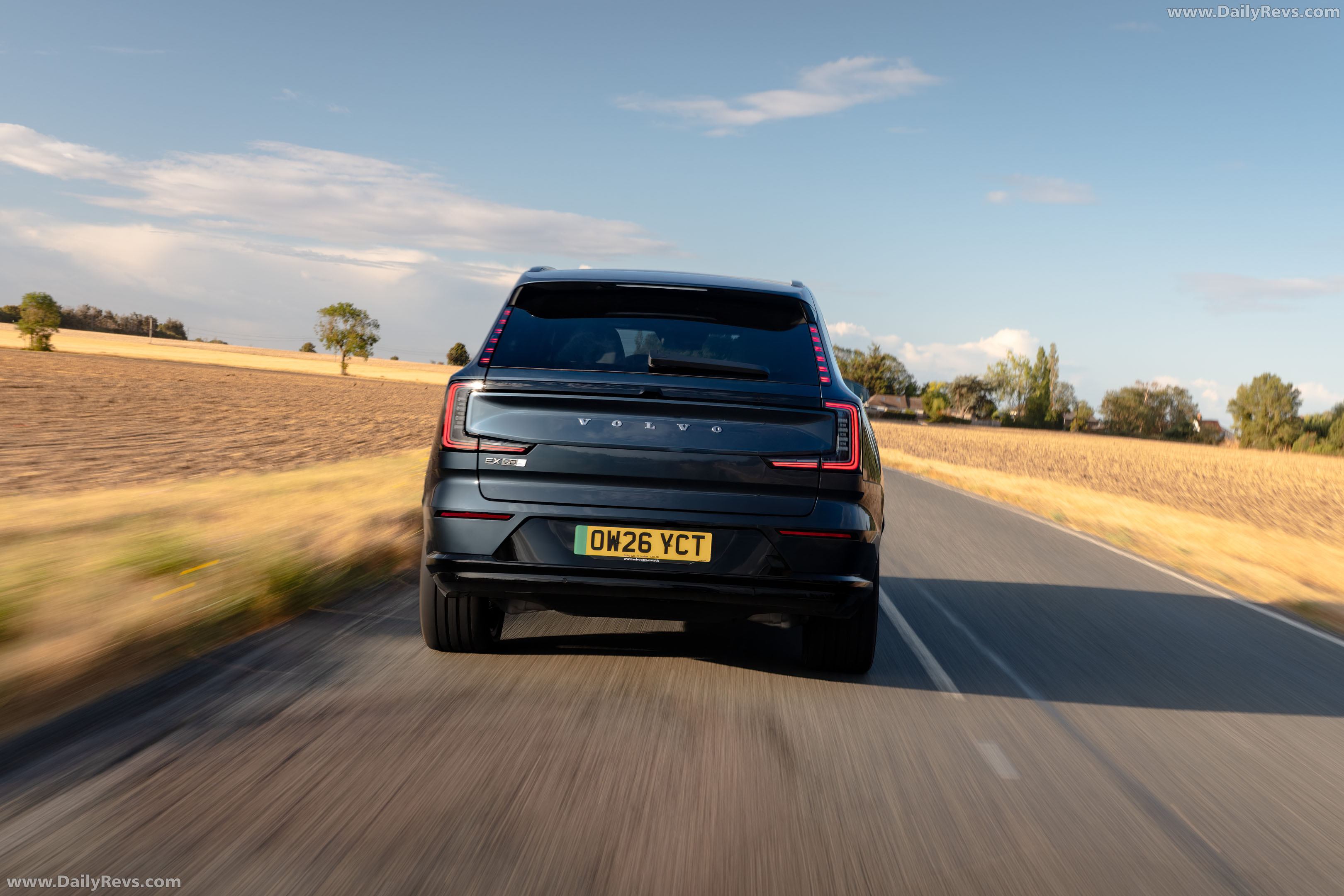 2027 Volvo EX90 UK Version Rear View