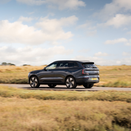 2027 Volvo EX90 UK Version Side View