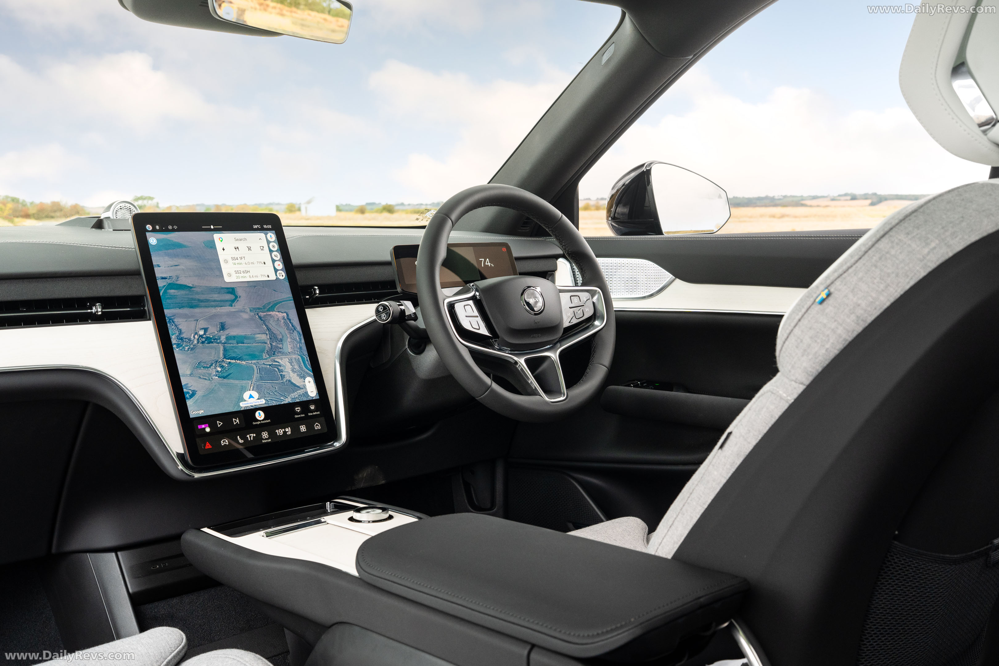 2027 Volvo EX90 UK Version Interior