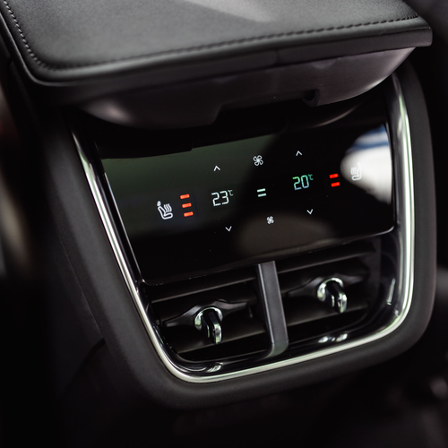 2027 Volvo EX90 UK Version Interior