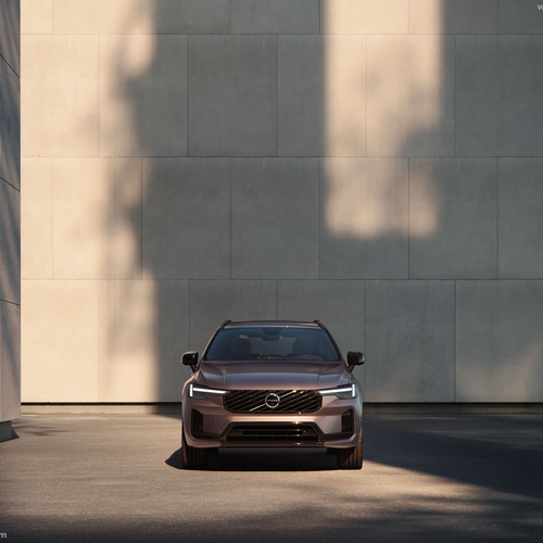 2027 Volvo XC60 Front View
