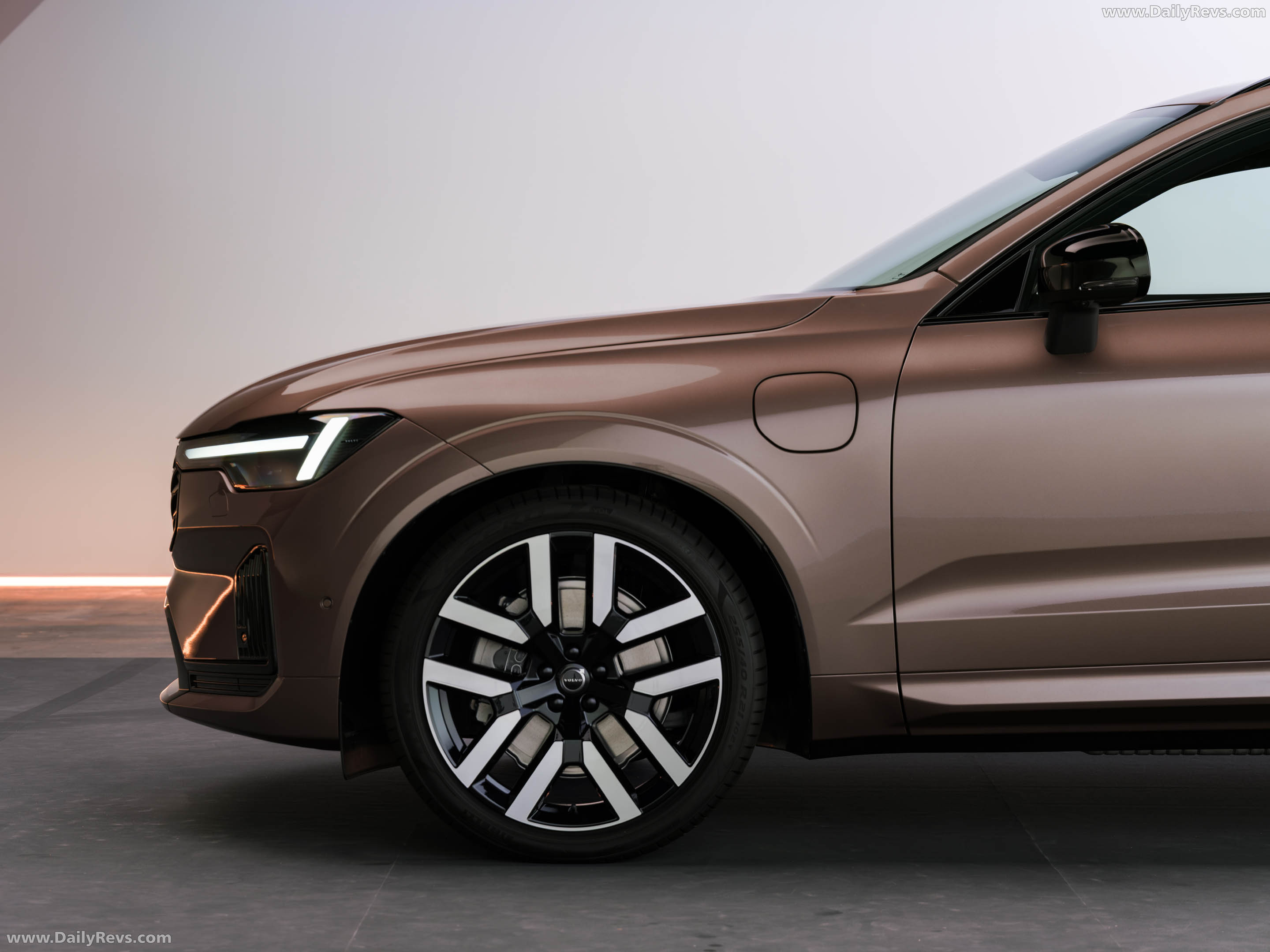 2027 Volvo XC60 Exterior
