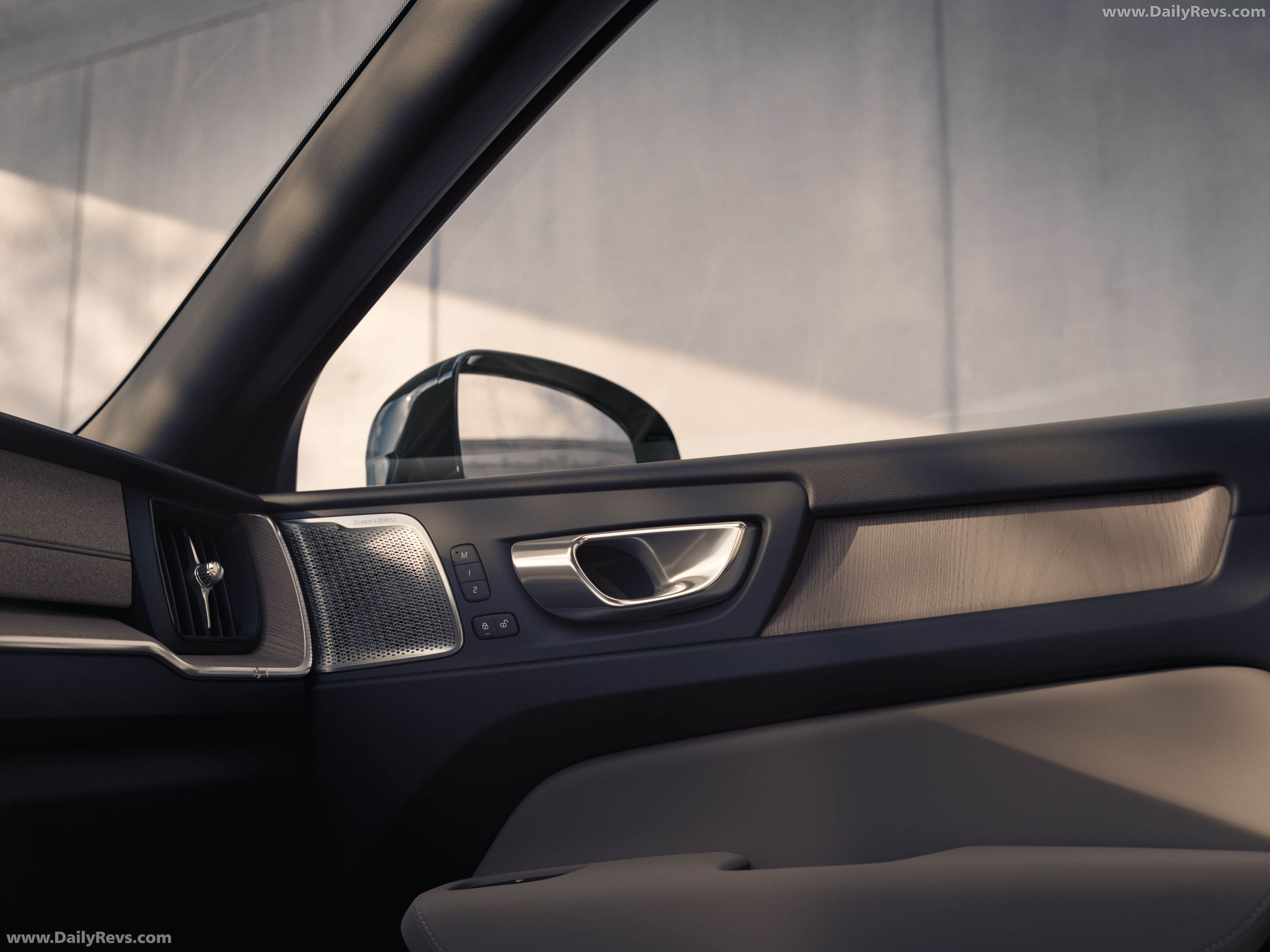 2027 Volvo XC60 Interior