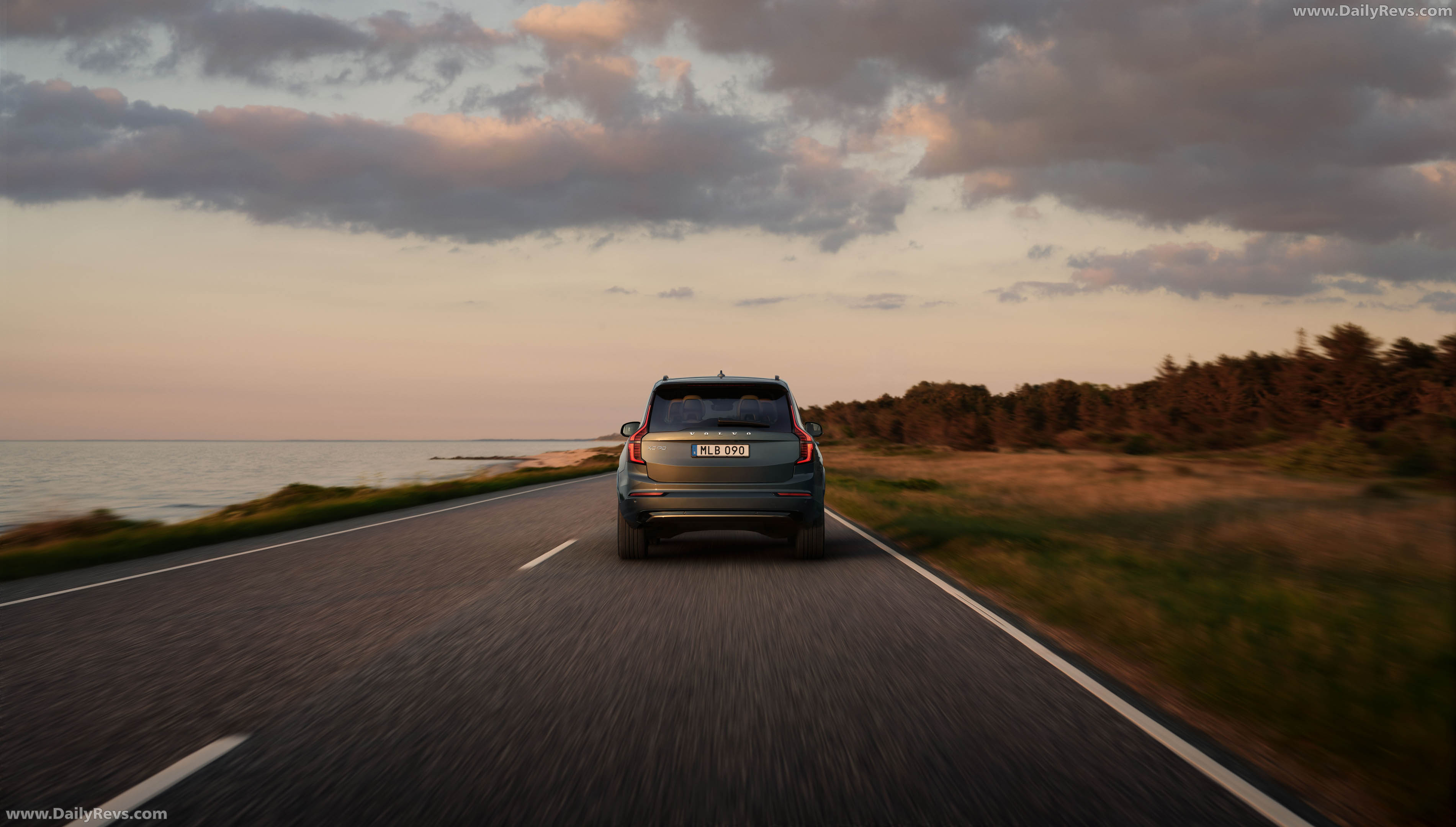 2027 Volvo XC90 Front View