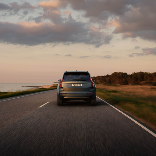 2027 Volvo XC90 Front View
