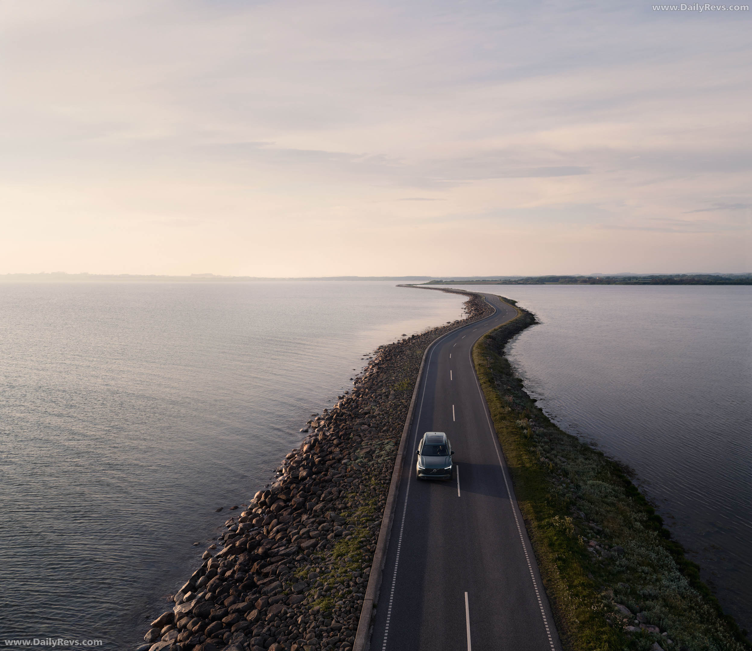 2027 Volvo XC90 Top View