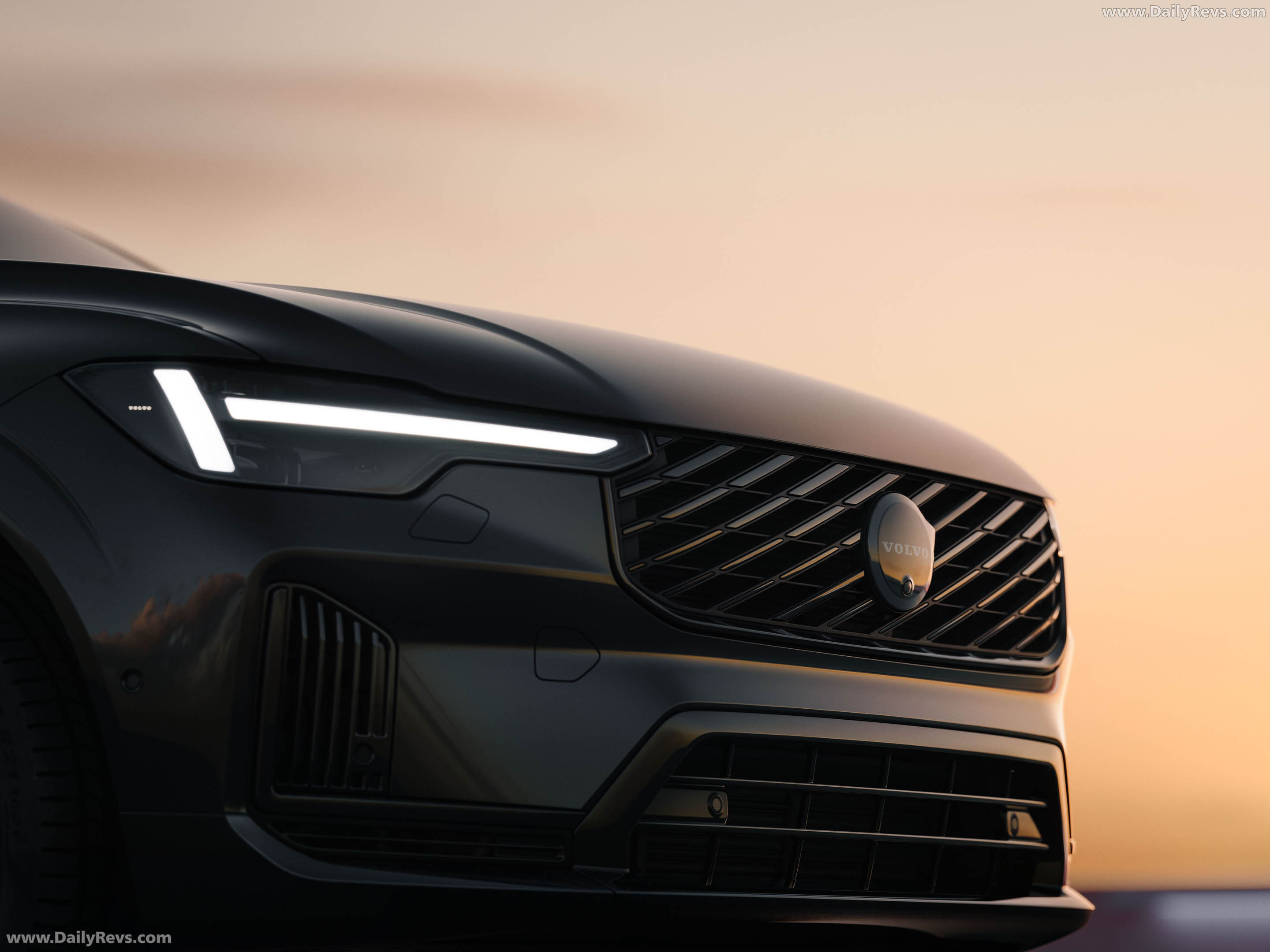 2027 Volvo XC60 Black Edition Exterior