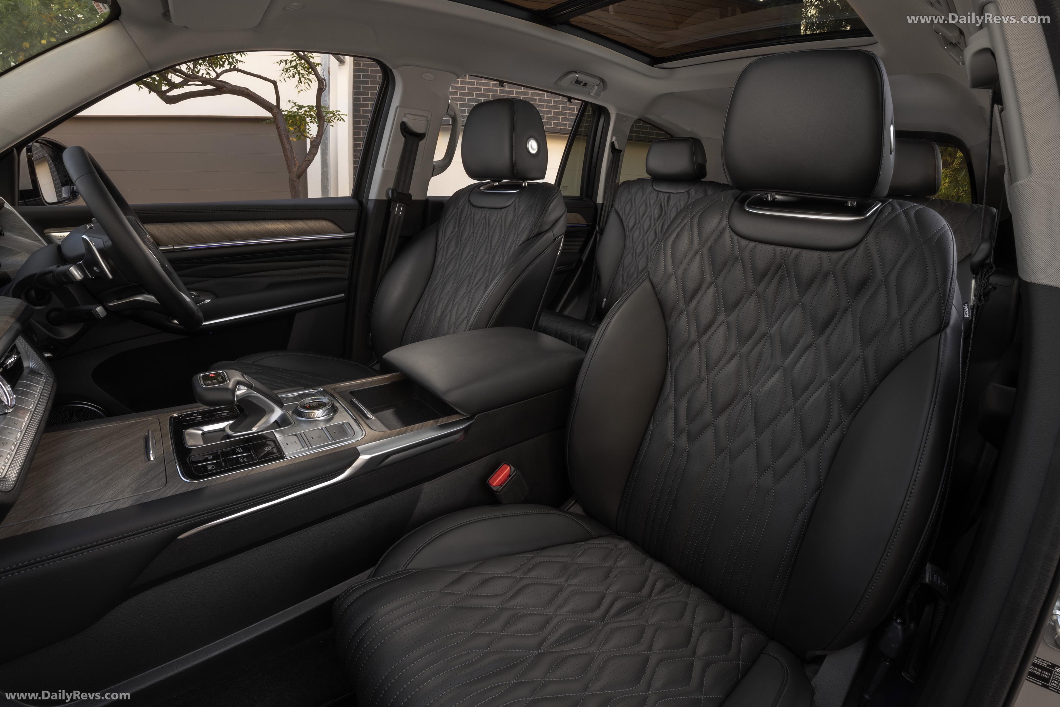 2025 WEY Tank 500 Hi4-T PHEV Interior