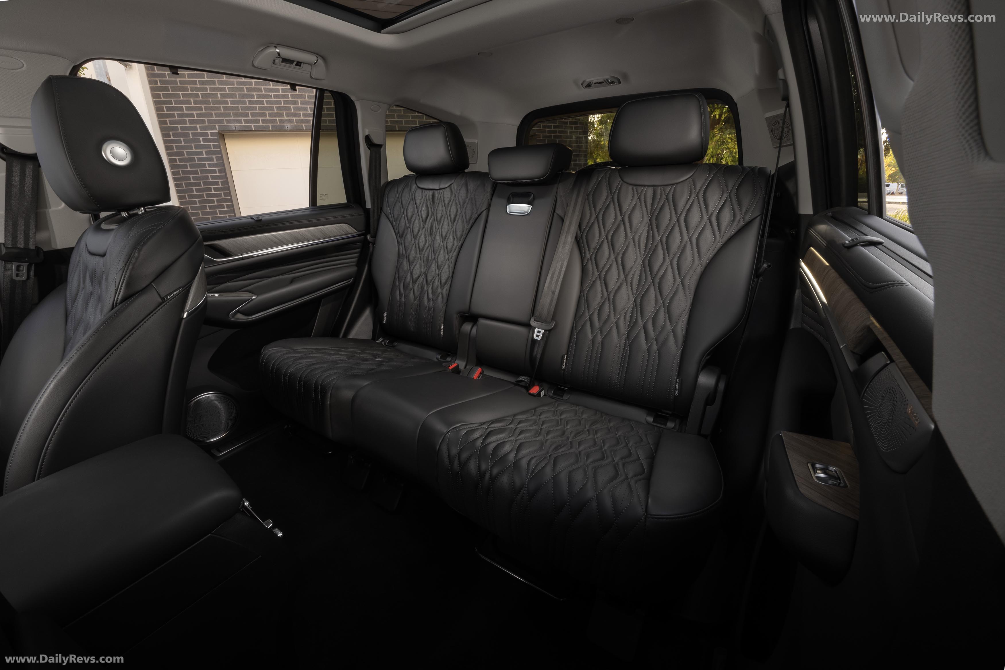 2025 WEY Tank 500 Hi4-T PHEV Interior