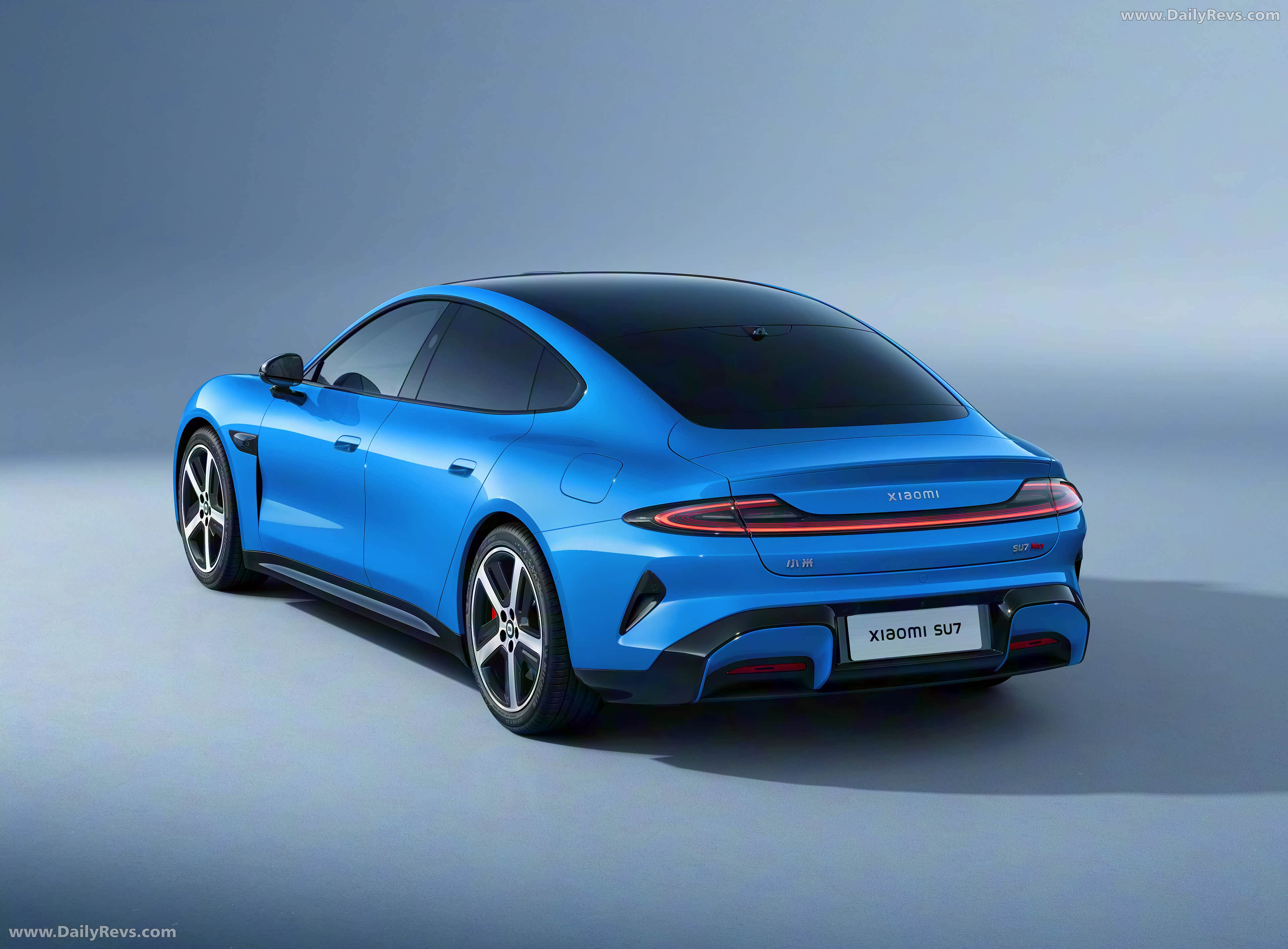 2025 Xiaomi SU7 Capri Blue Rear View