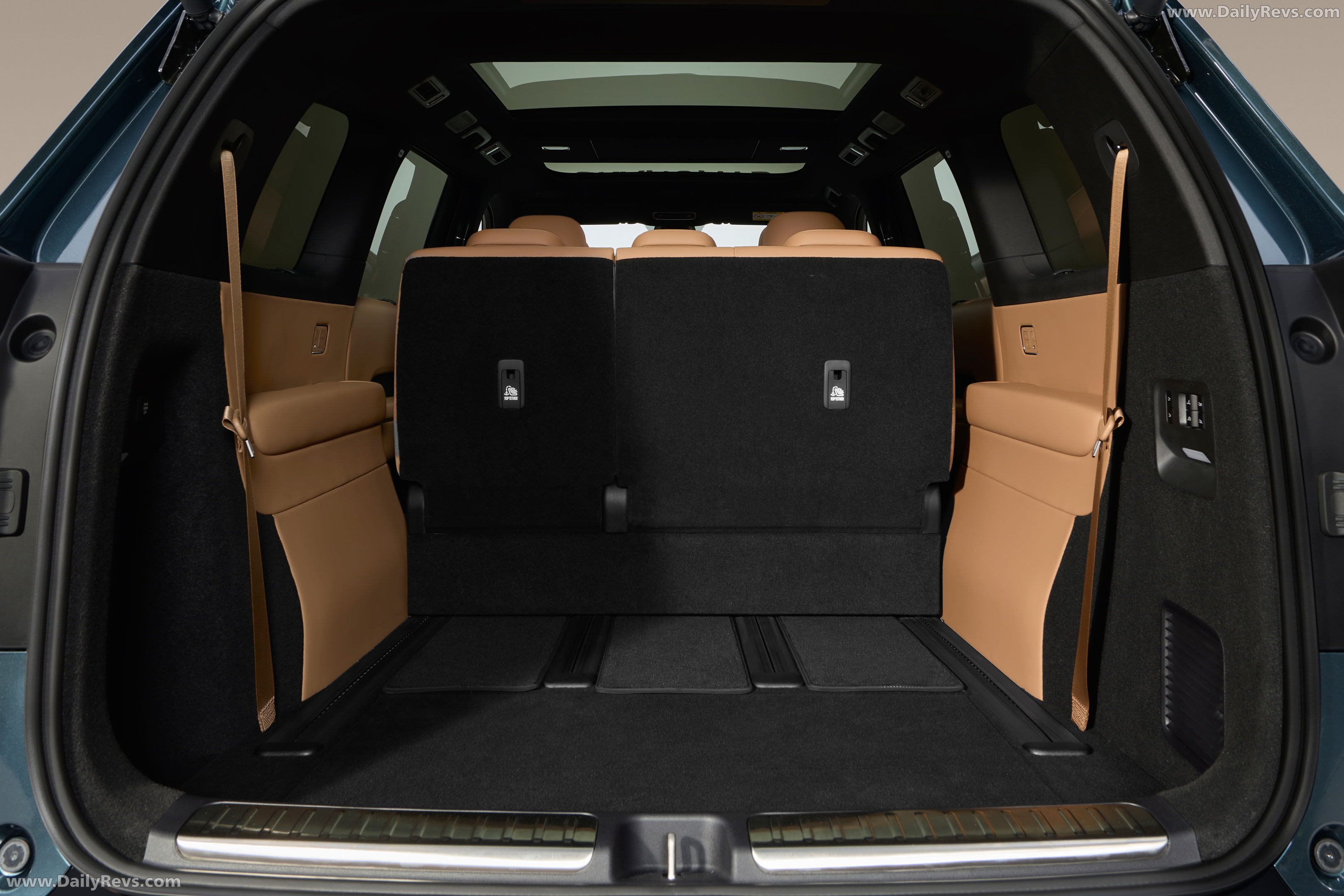 2027 Xiaomi SkyNomad N90 Max Interior