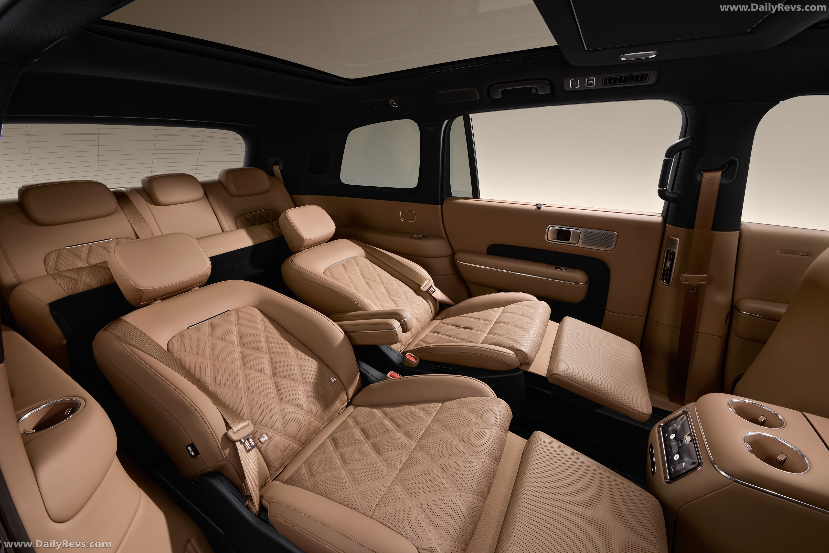 2027 Xiaomi SkyNomad N90 Max Interior