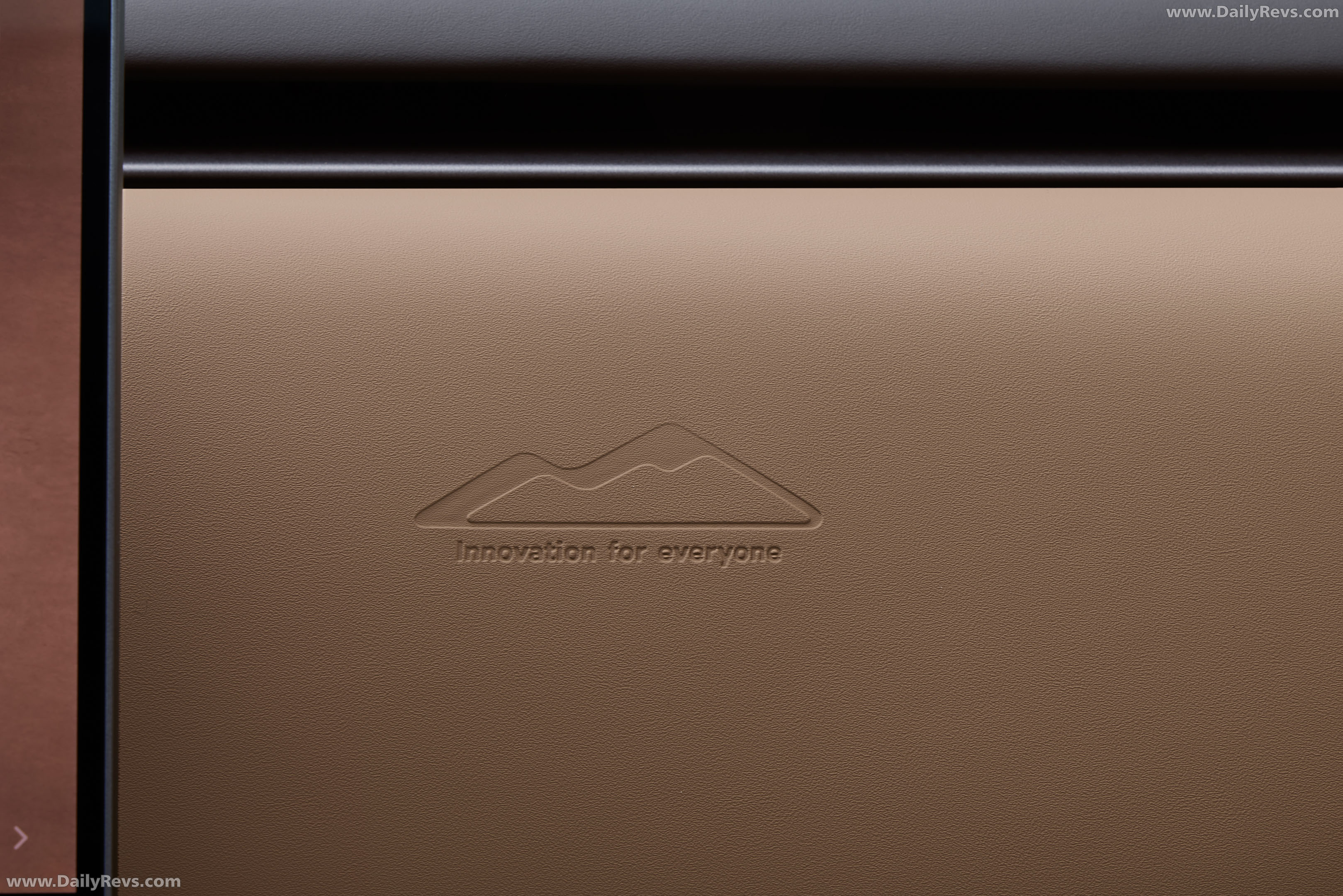 2027 Xiaomi SkyNomad N90 Max Interior