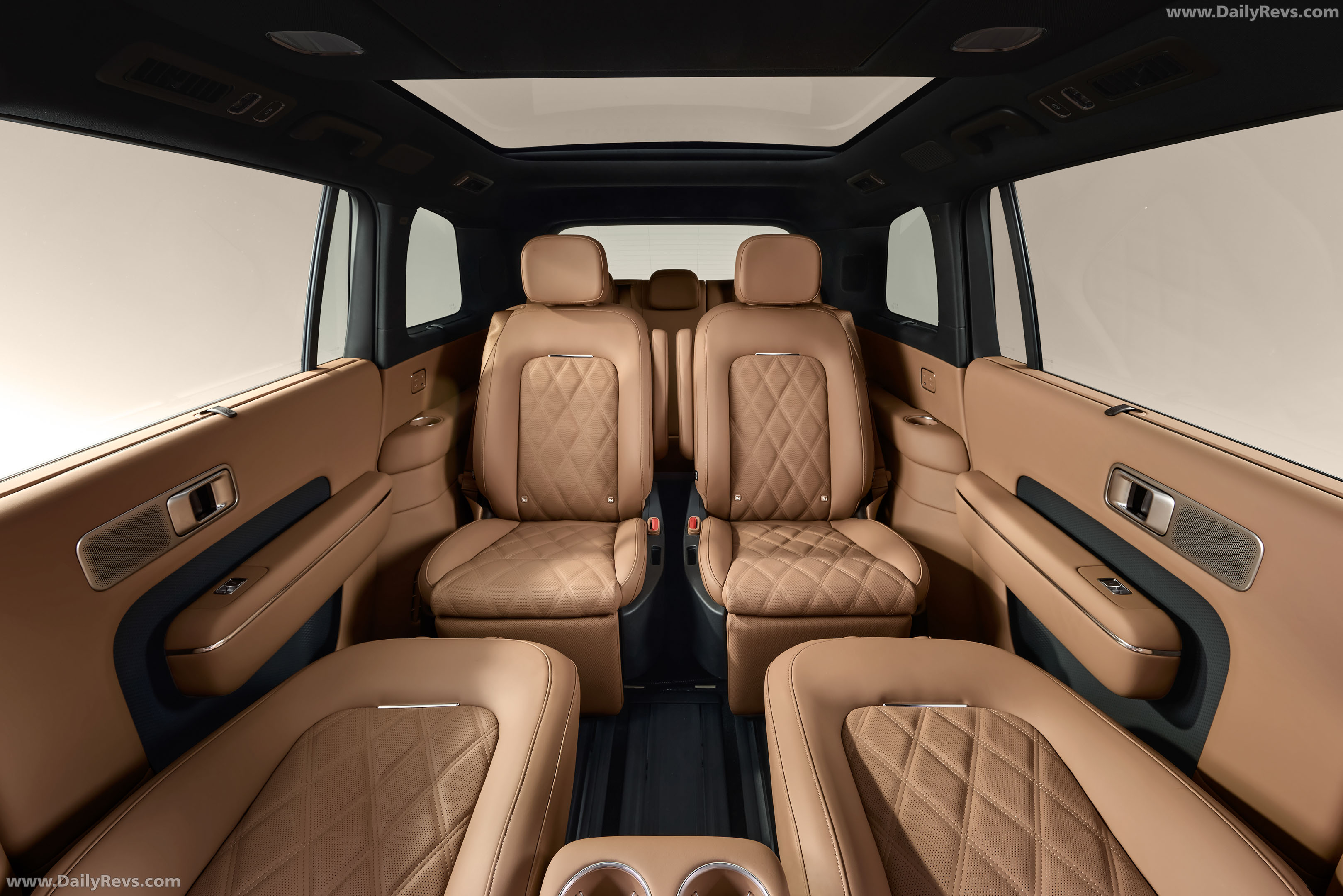 2027 Xiaomi SkyNomad N90 Max Interior