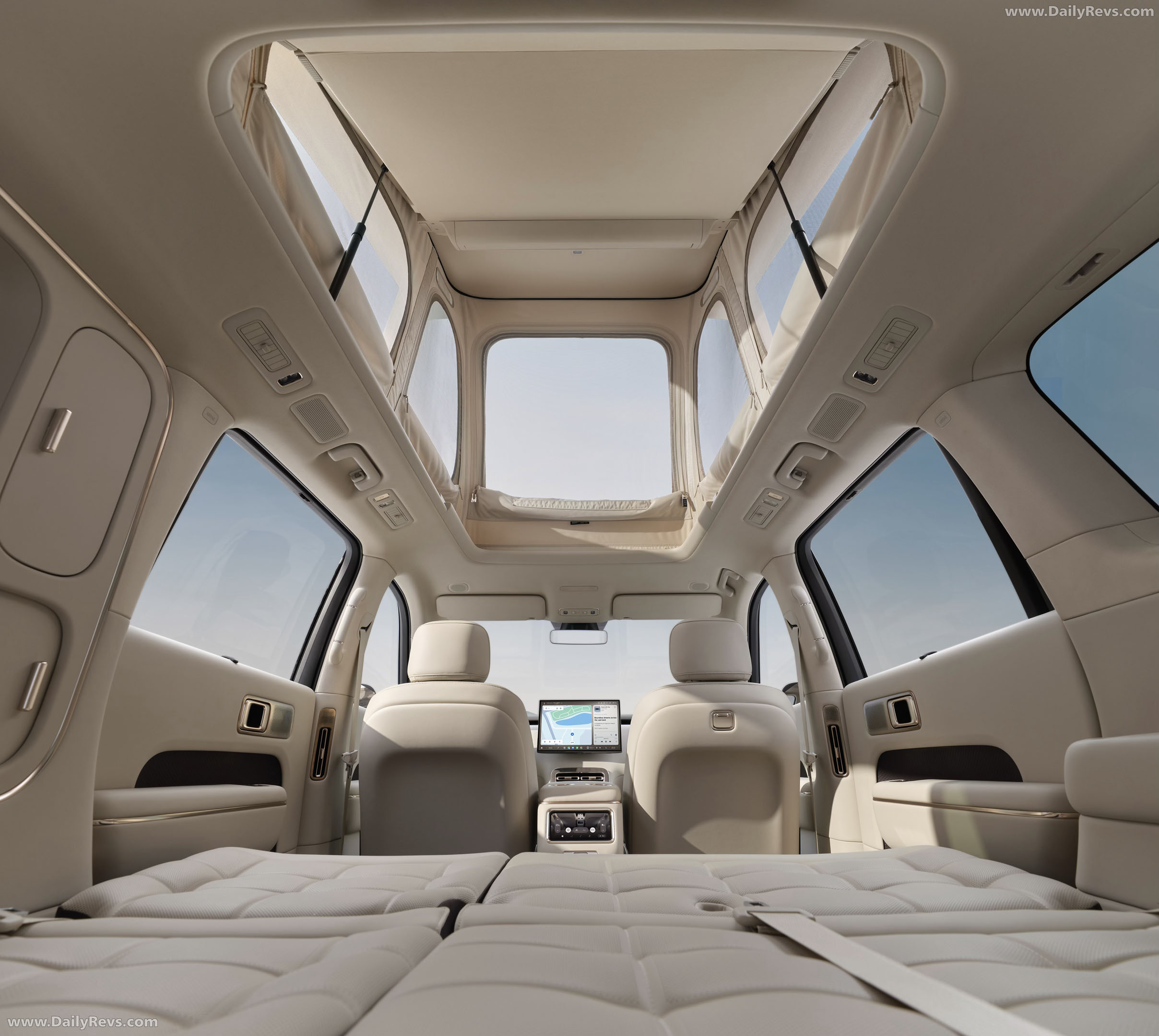 2027 Xiaomi SkyNomad N90 Max Interior