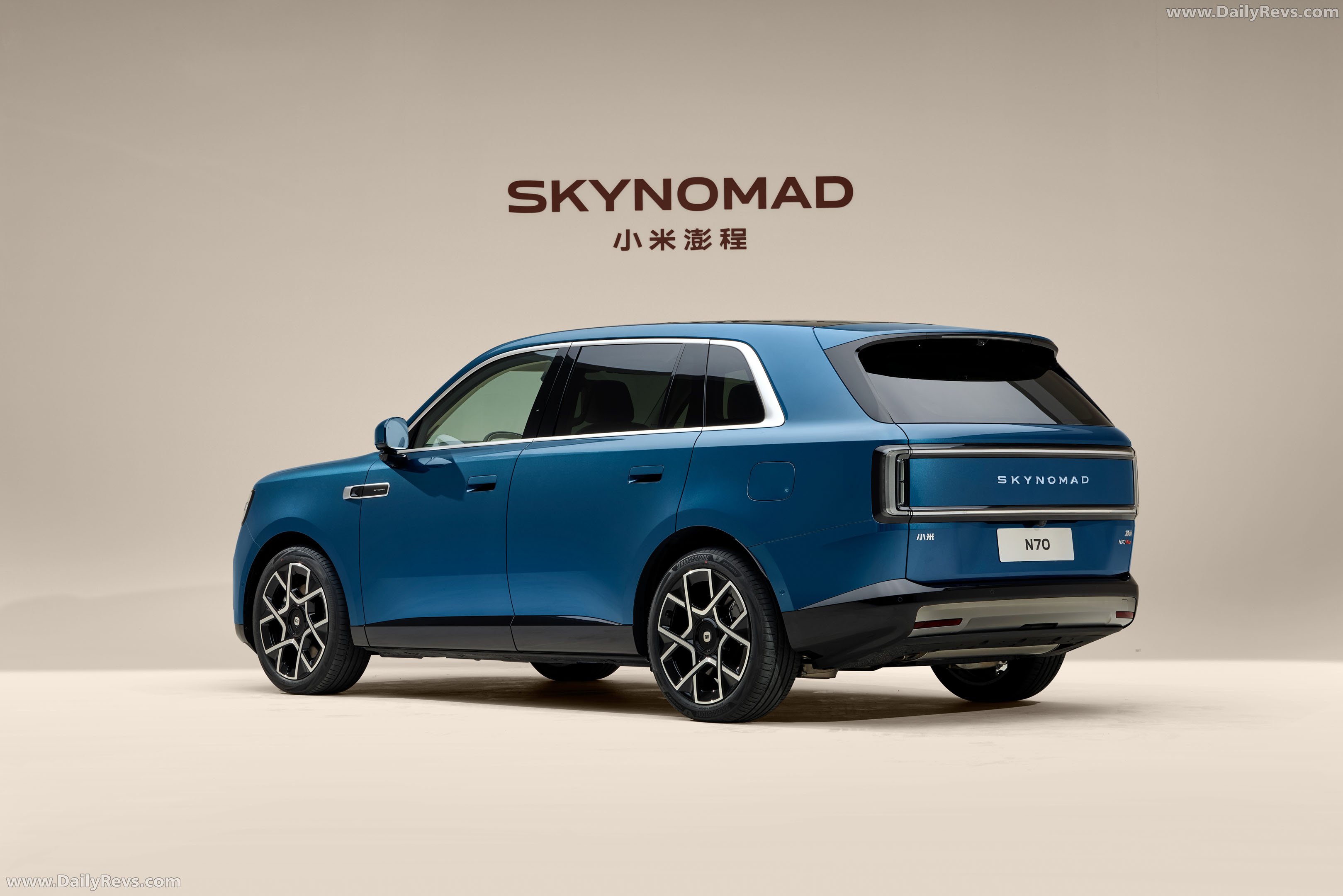 2027 Xiaomi SkyNomad N70 Max Rear View